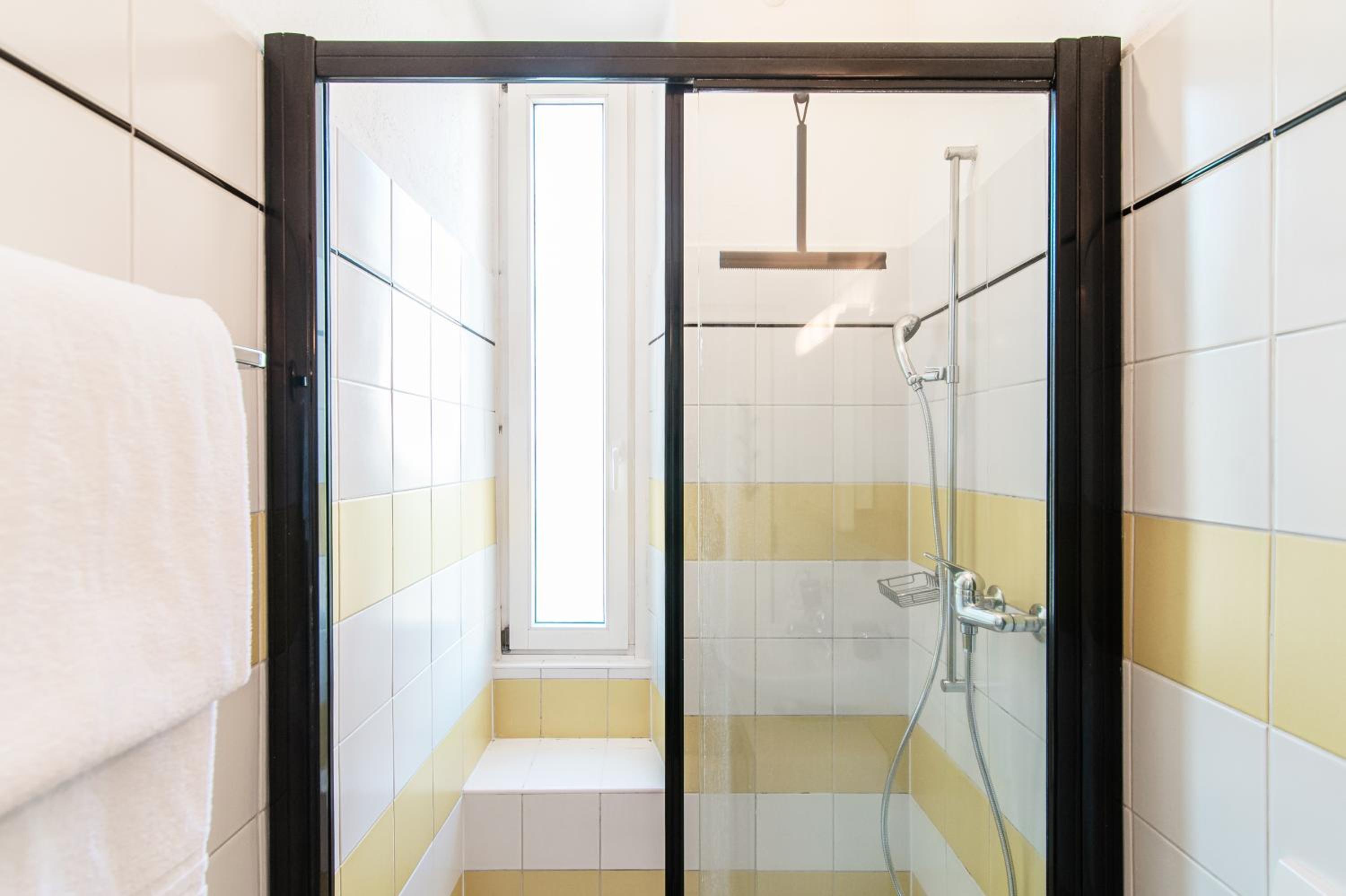 Giuka Apartment by Quokka 360 - close to the station