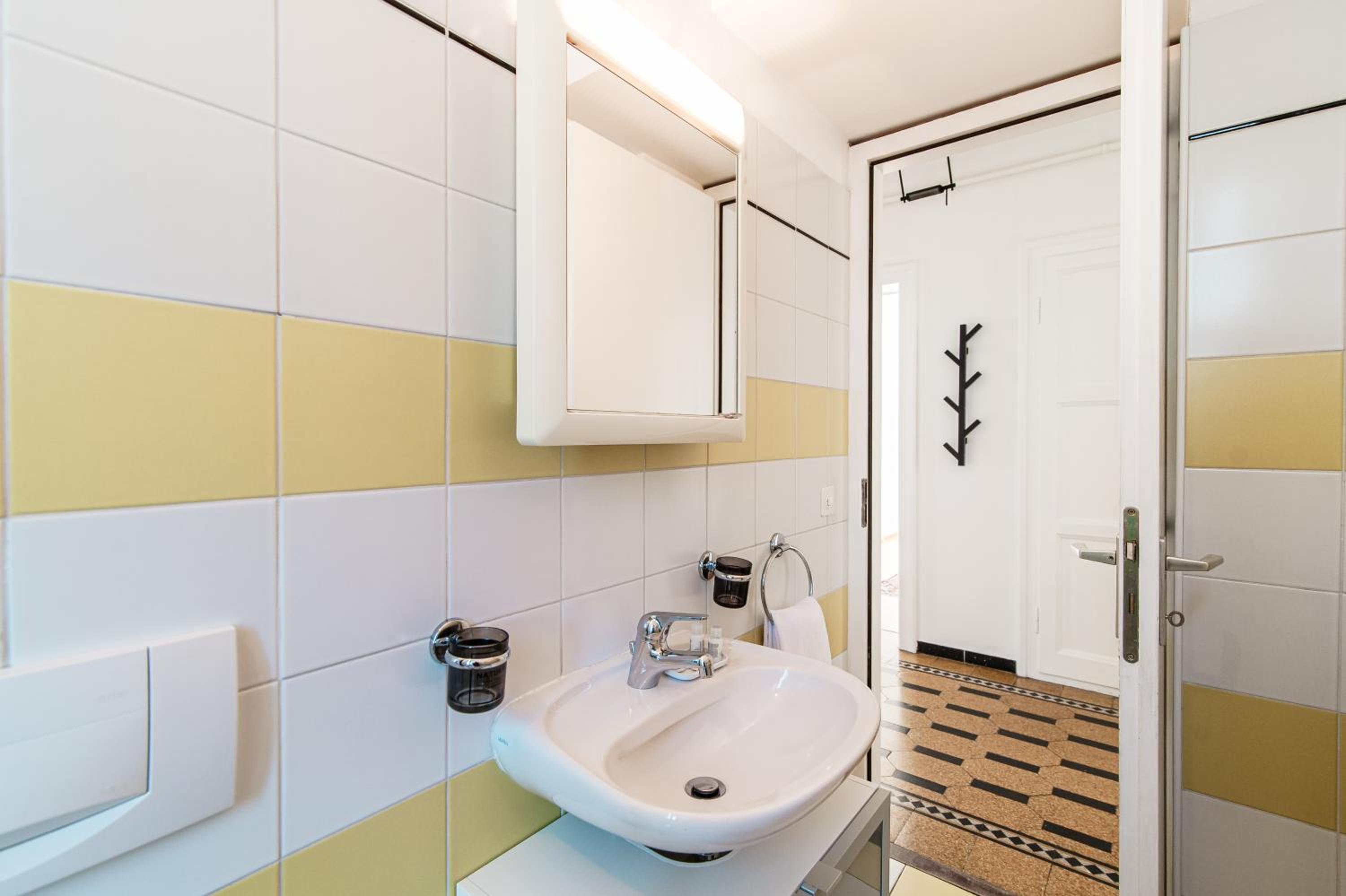 Giuka Apartment by Quokka 360 - close to the station