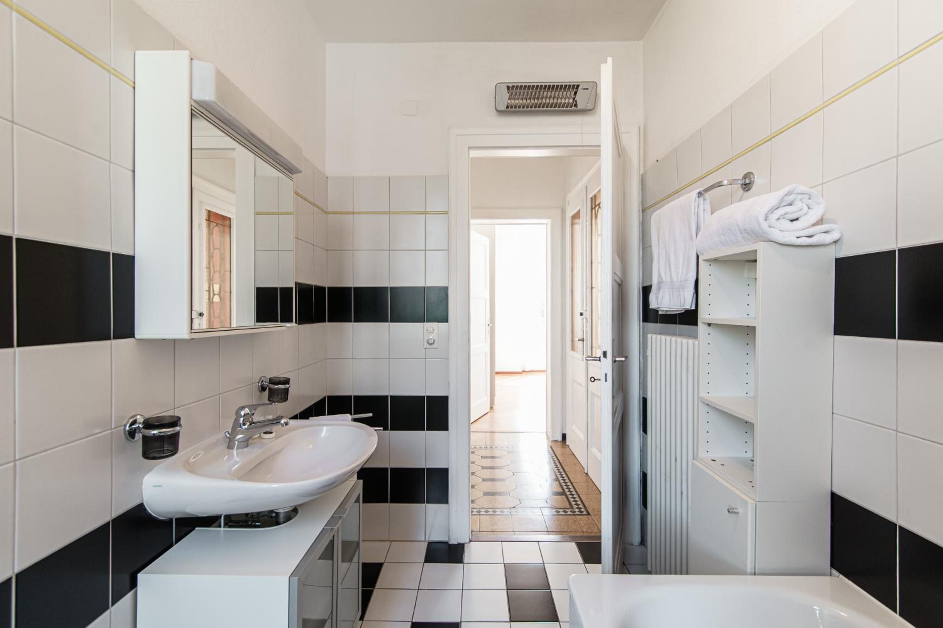 Giuka Apartment by Quokka 360 - close to the station