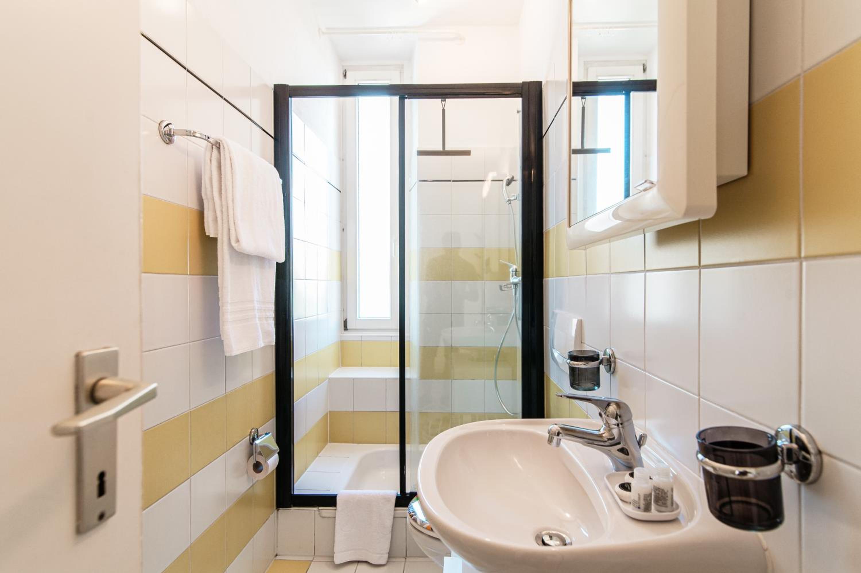 Giuka Apartment by Quokka 360 - close to the station