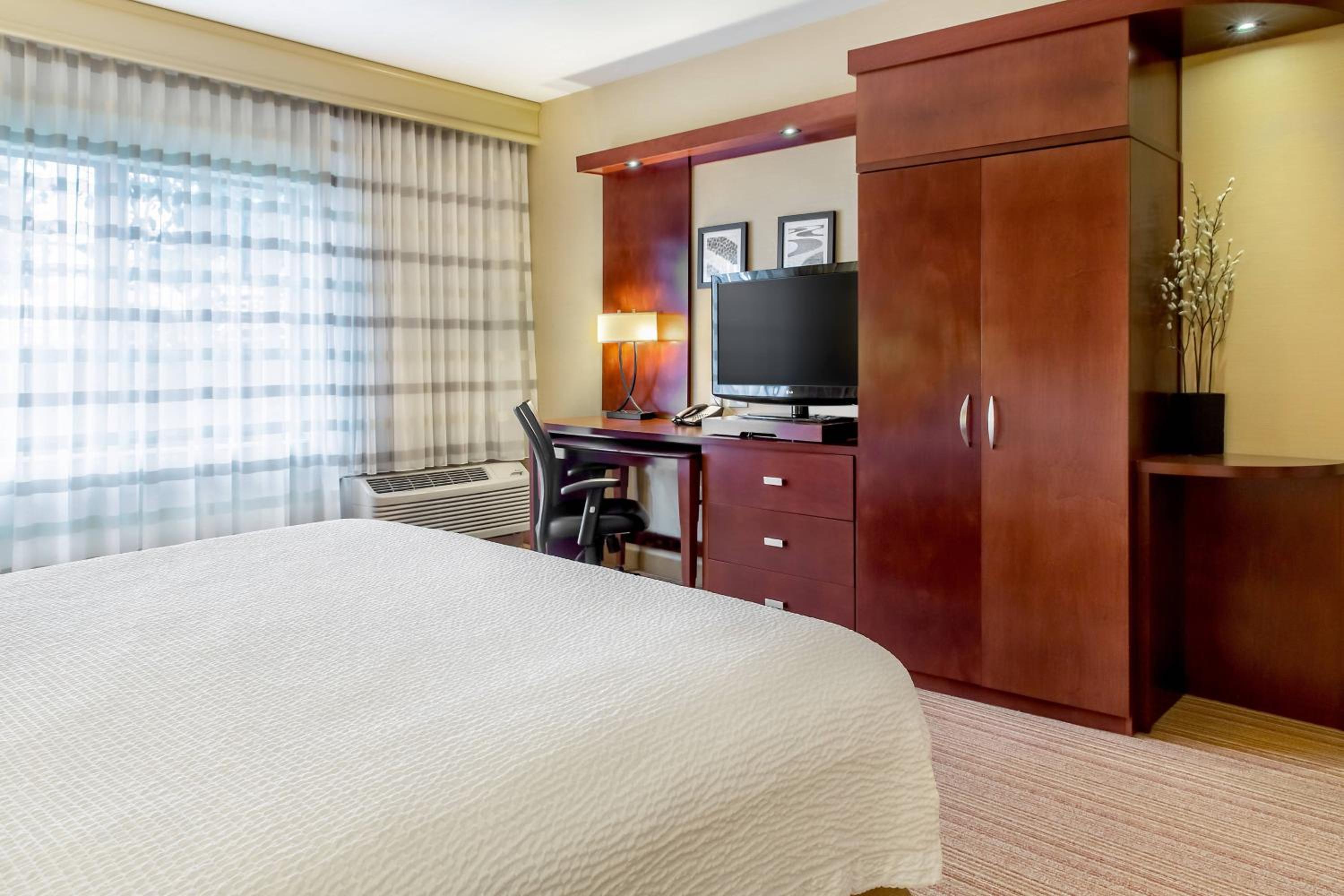 Lexington Vacations - Courtyard by Marriott Lexington Keeneland/Airport - Property Image 28