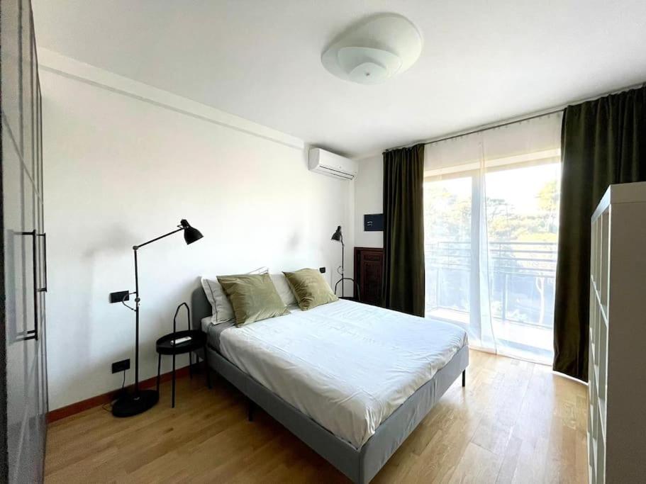 Superb Flat in a green quiet area of Rome, Terrace
