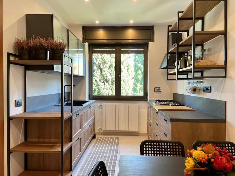 Superb Flat in a green quiet area of Rome, Terrace