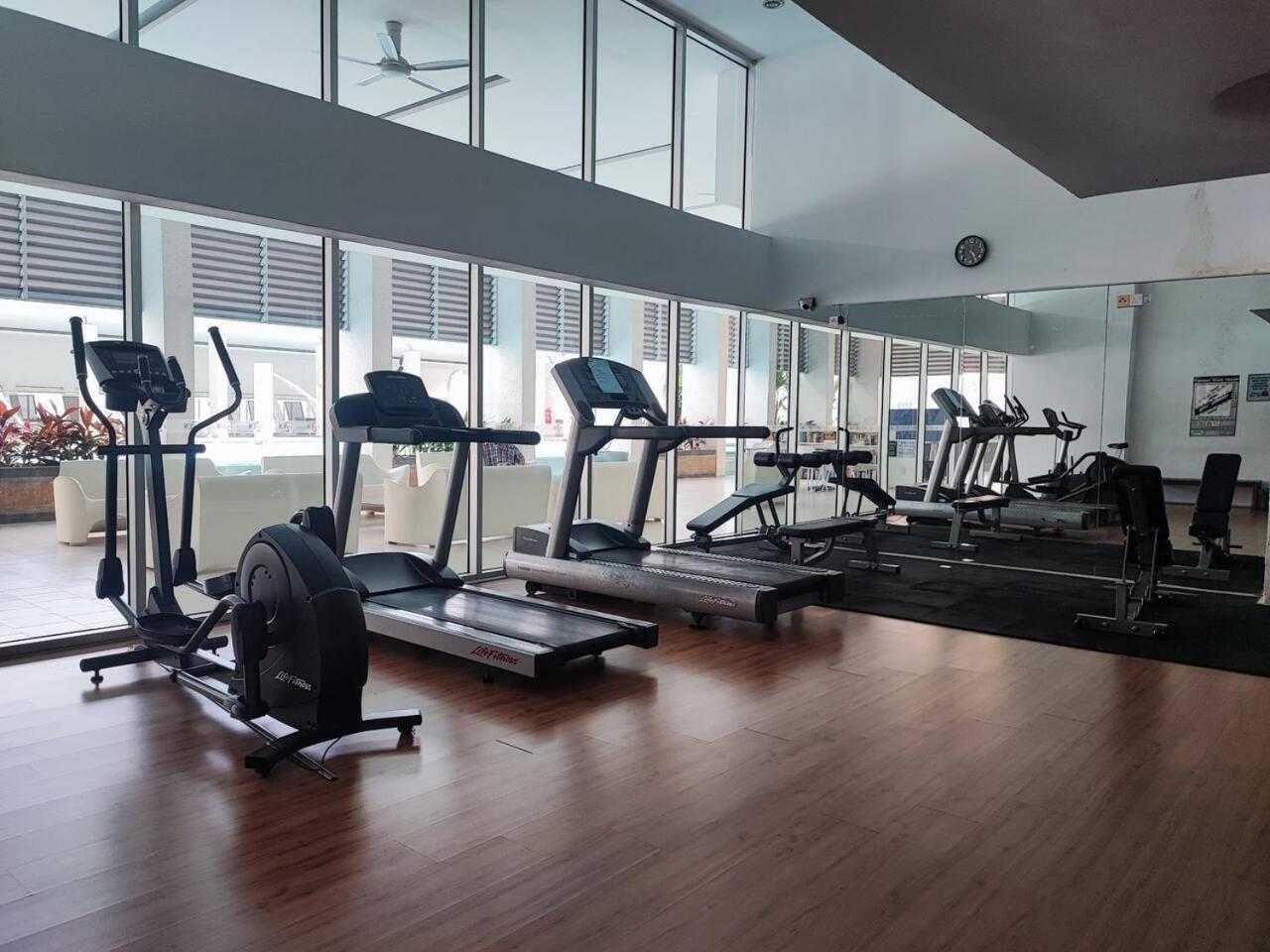 Luxury Japanese Style Mont Kiara HomeStay, 2 Bedroom near 1 Mont Kiara