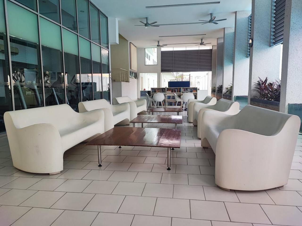 Luxury Japanese Style Mont Kiara HomeStay, 2 Bedroom near 1 Mont Kiara