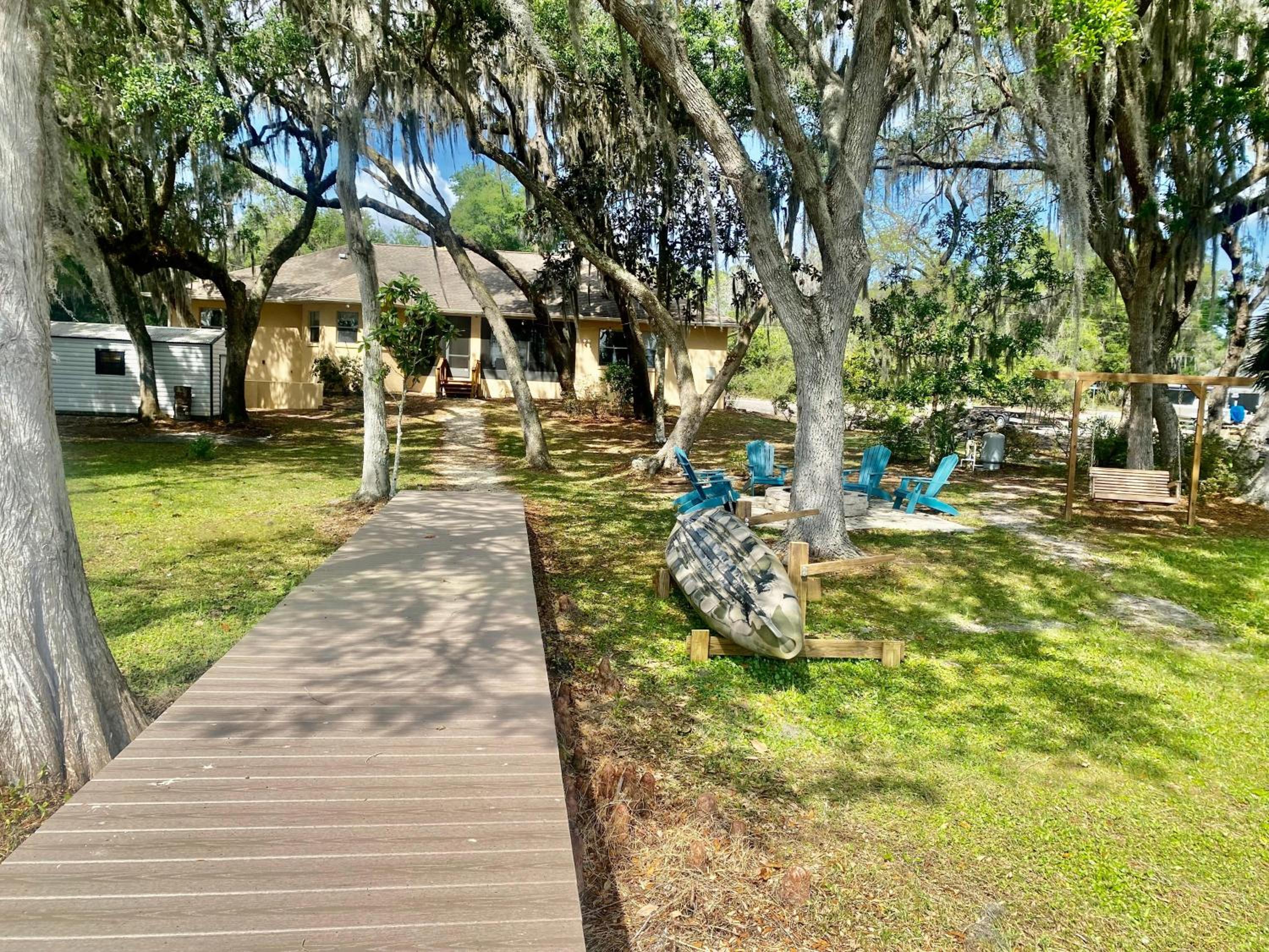 Perfect Point Lake House view 3