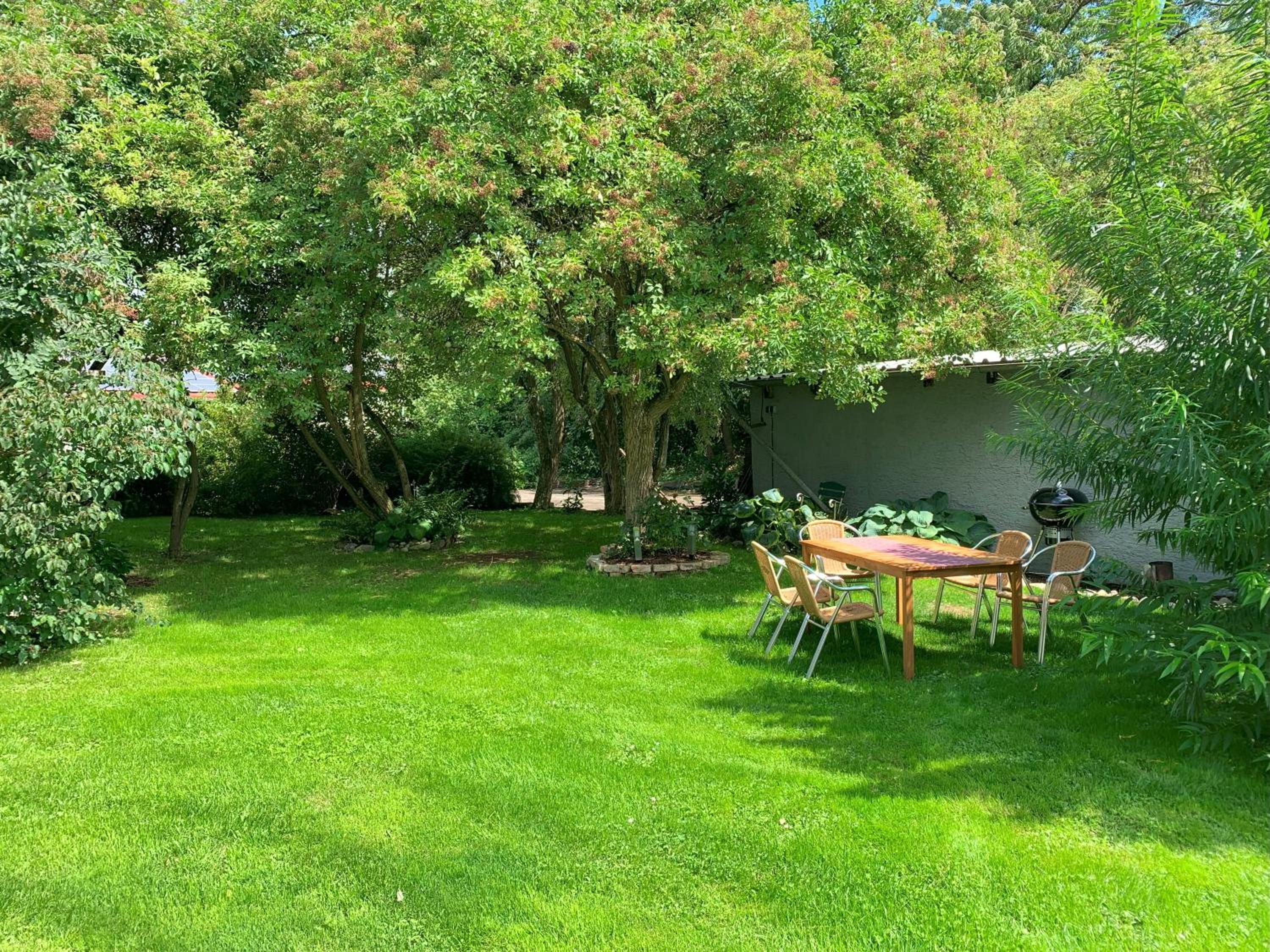 Fe Wo Brunnen - 120 qm -Quiet location - lots of nature - grosser Balkon und Garten - 3D Rundgang verfügbar
