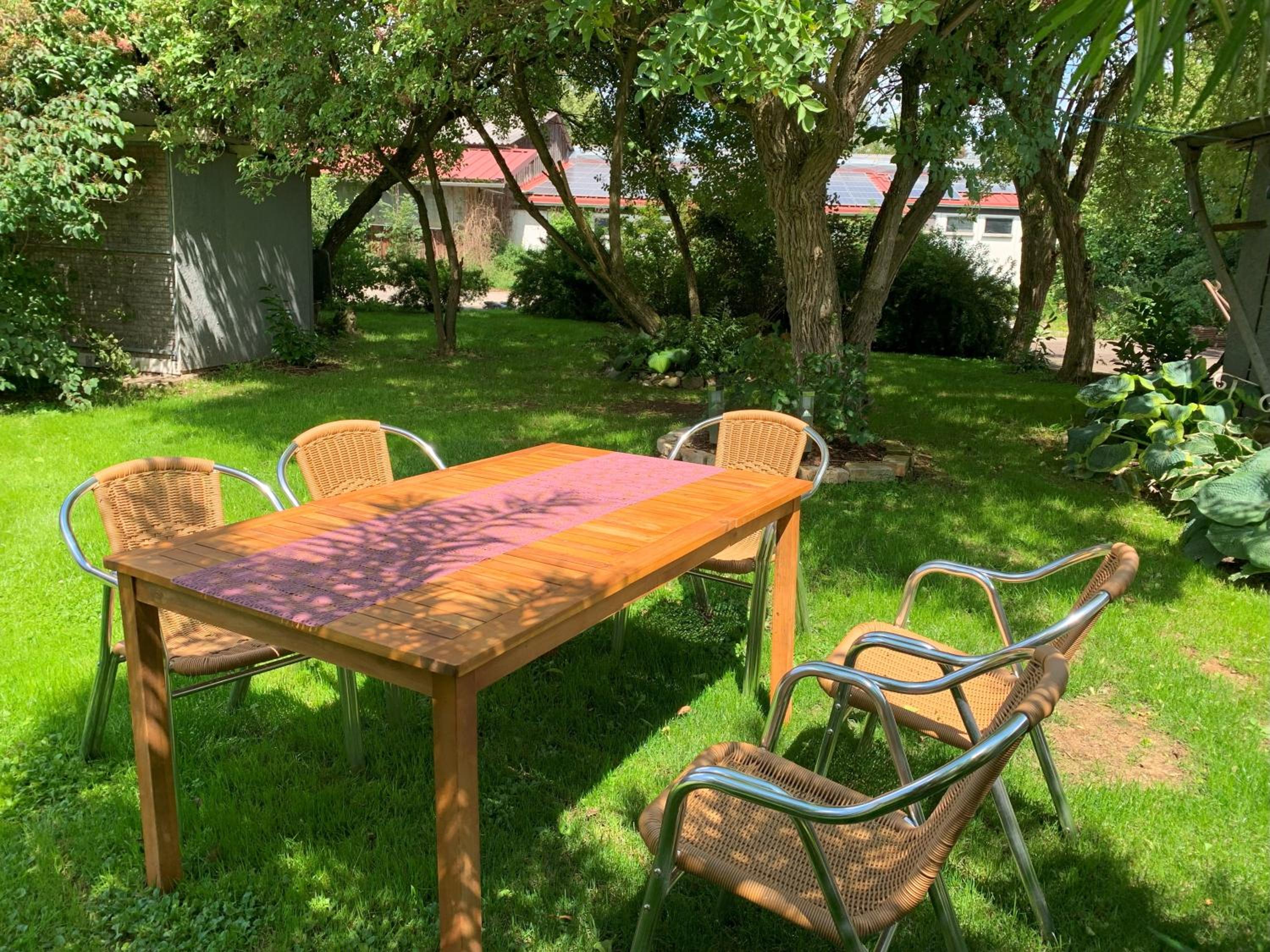 Fe Wo Brunnen - 120 qm -Quiet location - lots of nature - grosser Balkon und Garten - 3D Rundgang verfügbar