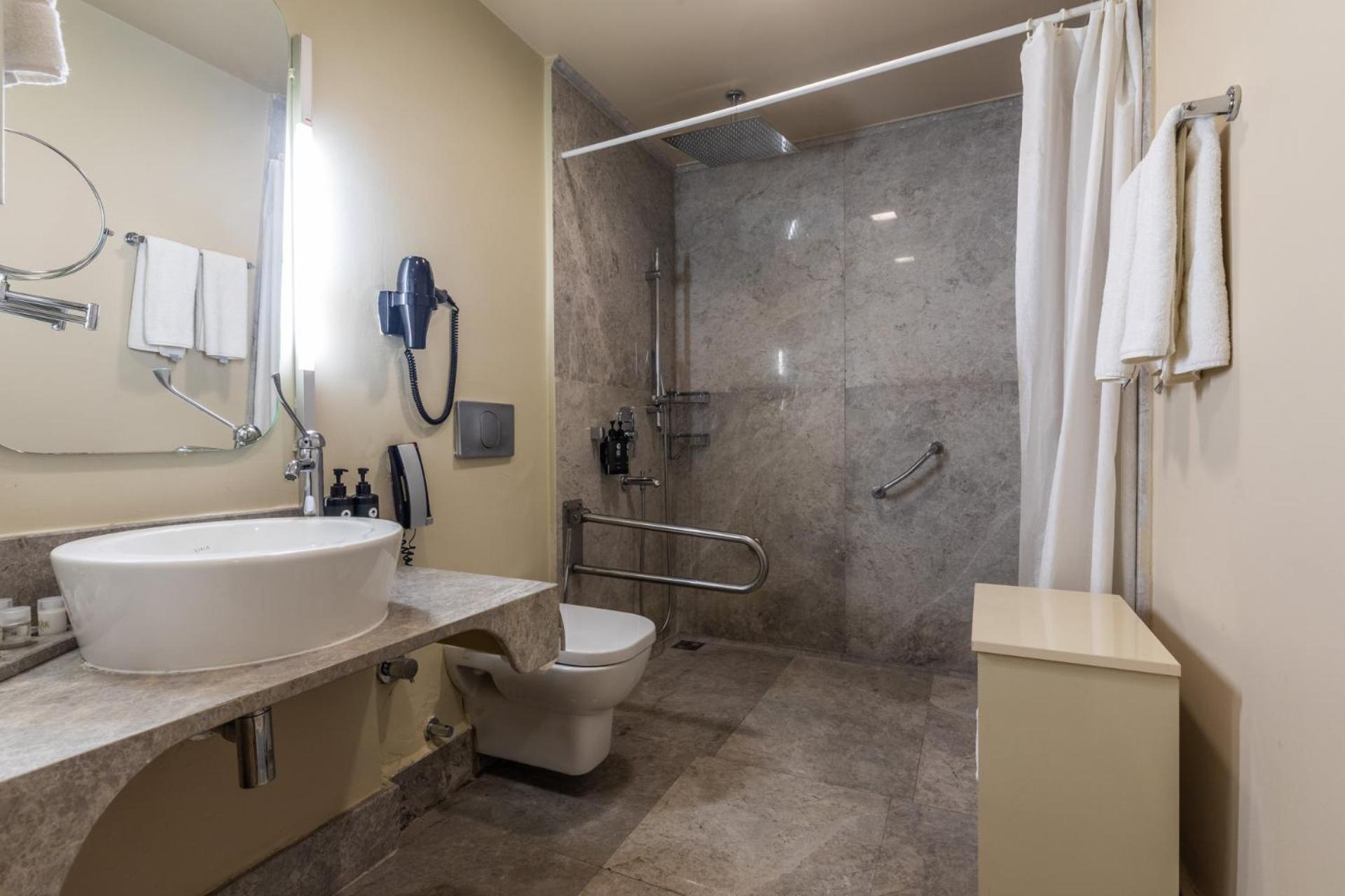 Ramada By Wyndham Istanbul Pera Taksim - Image 129