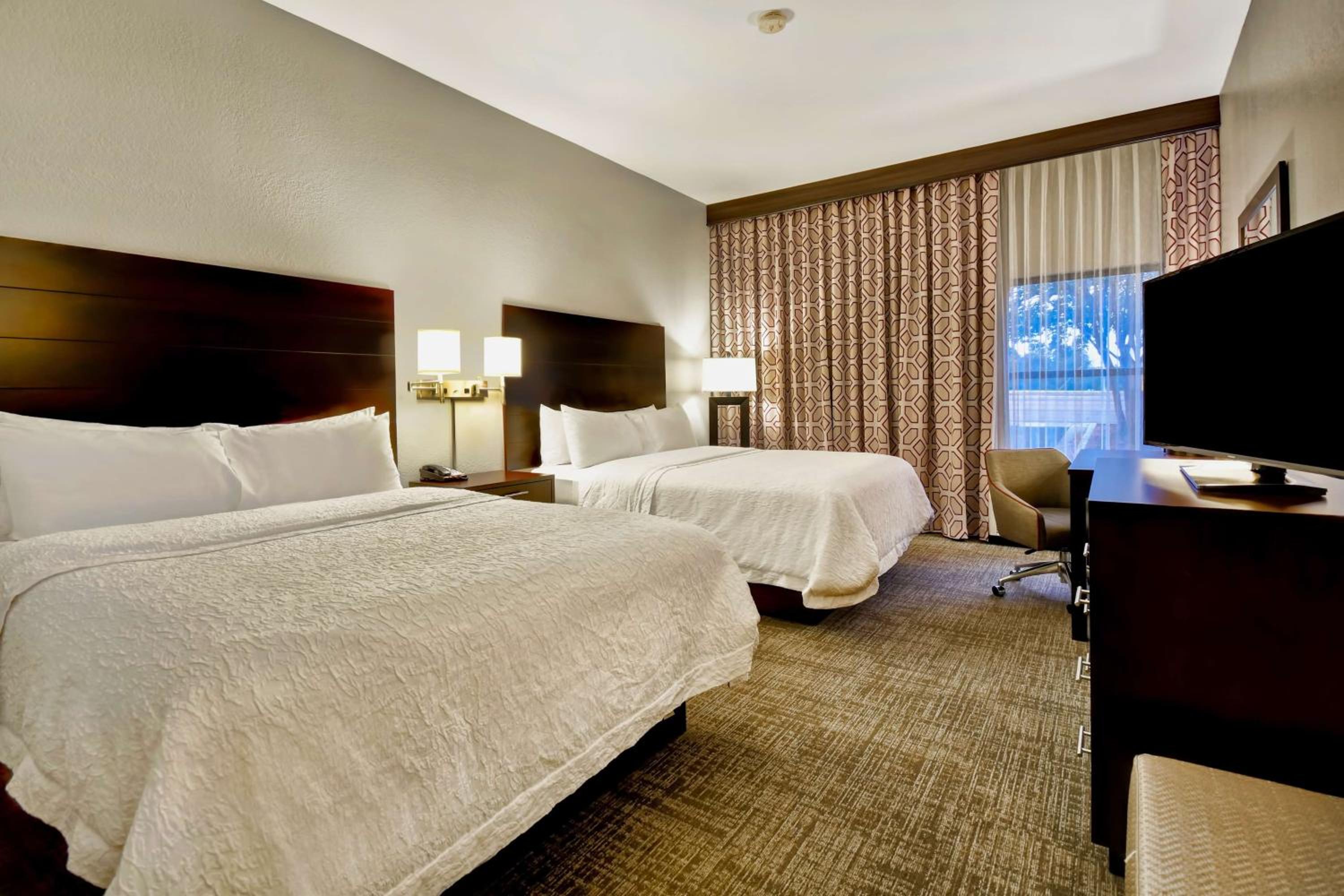 Hampton Inn Starkville - Property Image 7