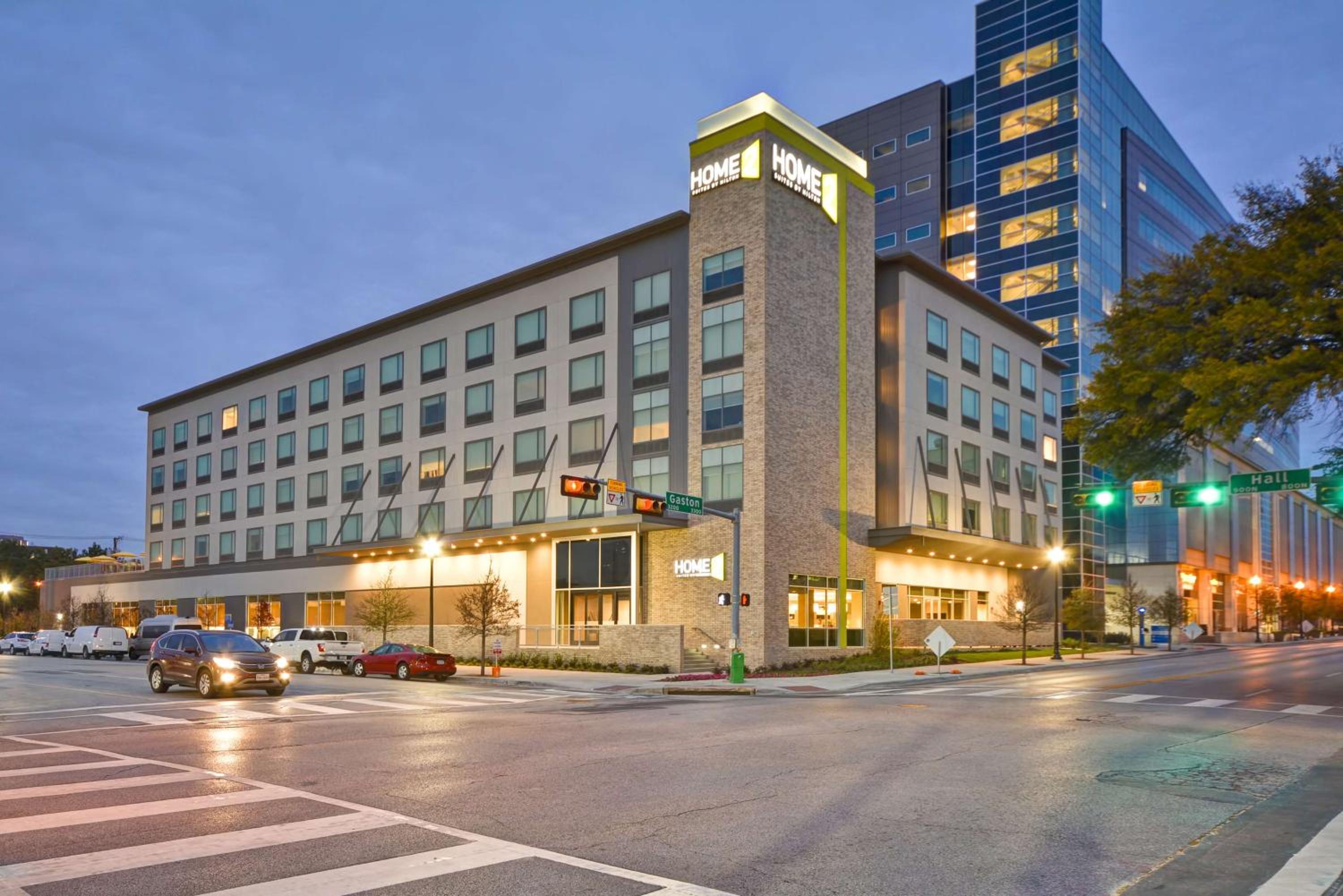 Hotel Home2 Suites by Hilton Dallas Downtown at Baylor Scott & White - Image 1