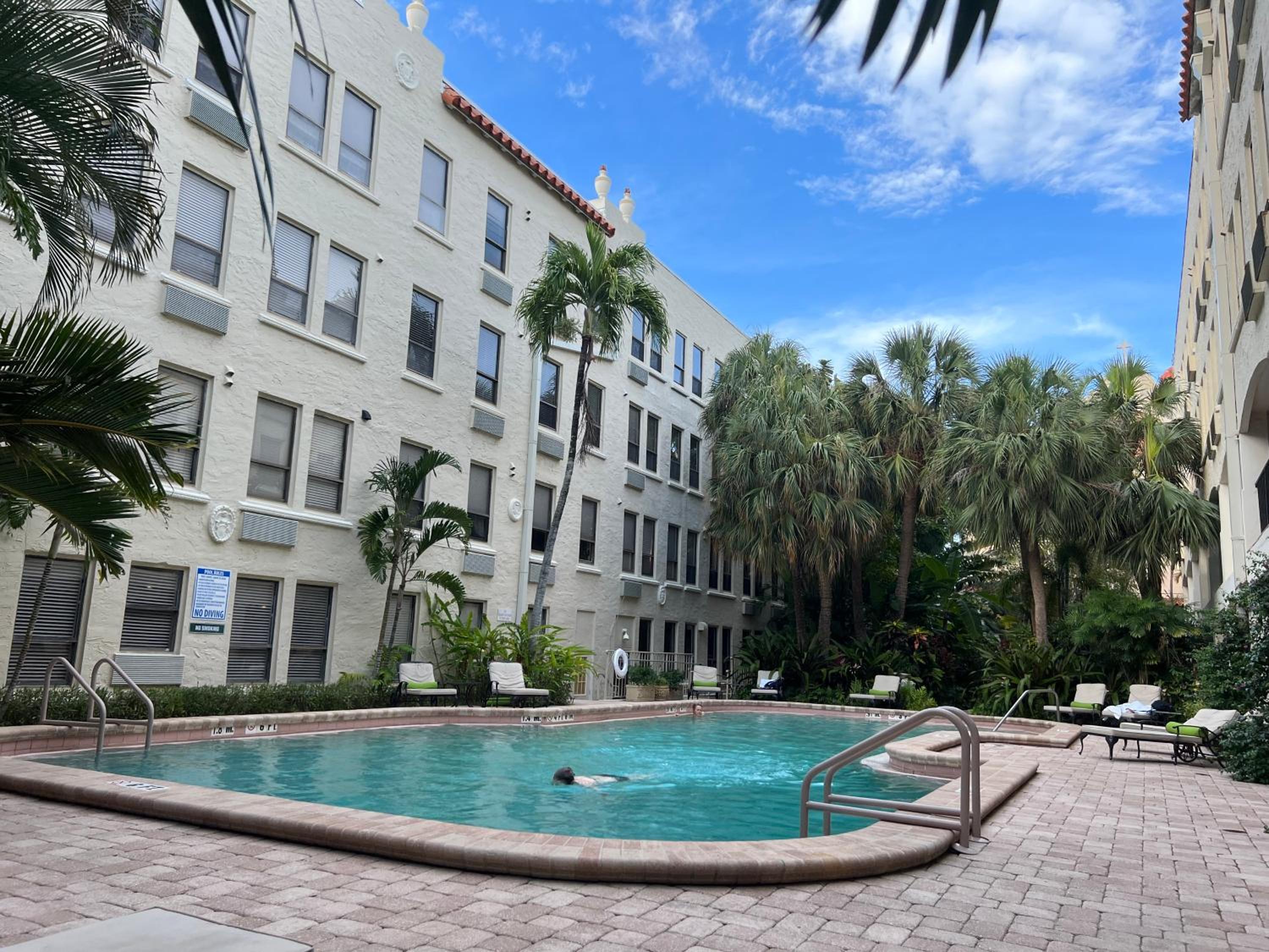 ORCHID SUITES - Historic Palm Beach Hotel Condominium view 3