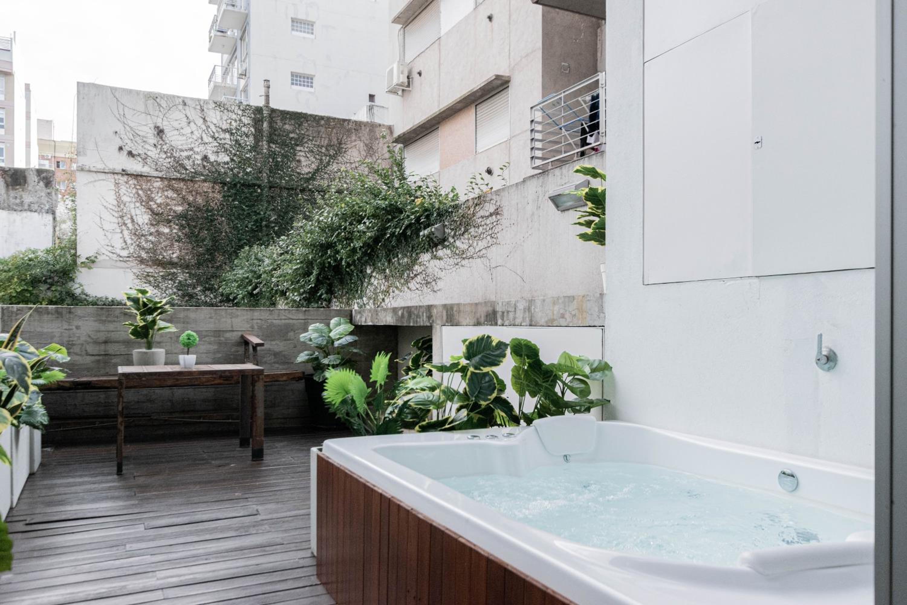 Fliphaus Ravignani 2100 - Jacuzzi & Parking