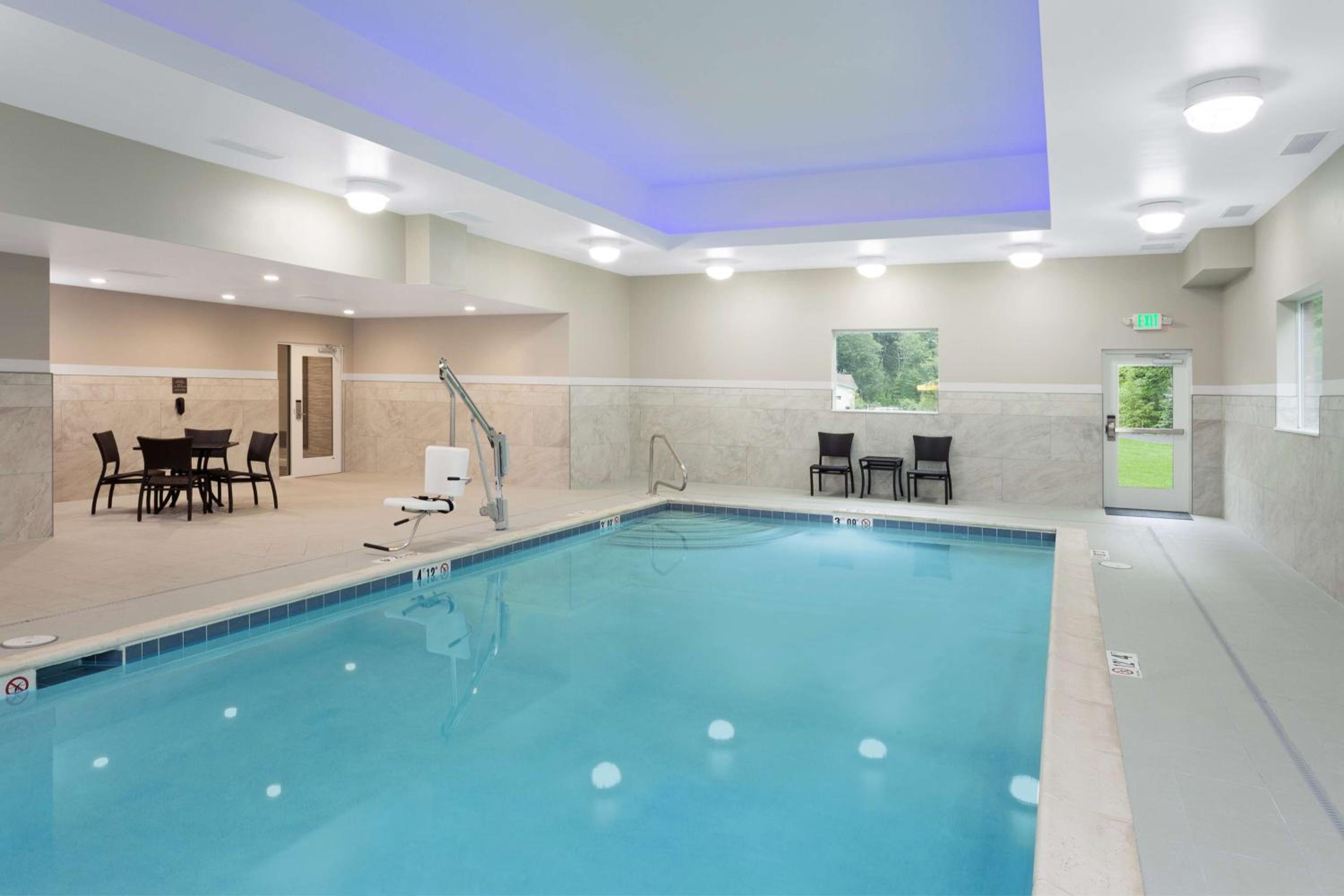 Hampton Inn Kennebunk Kennebunkport Me - Property Image 3