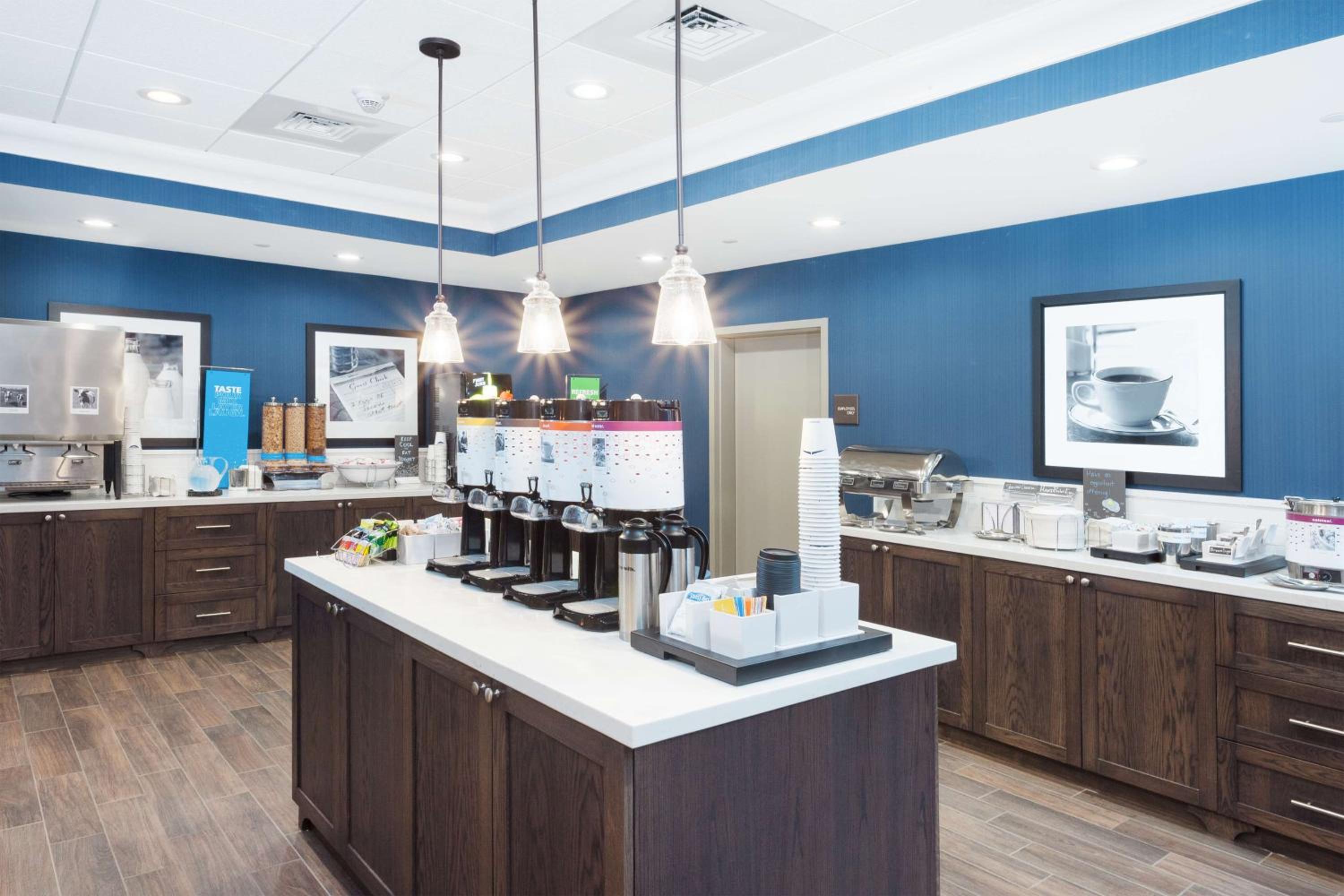 Hampton Inn Kennebunk Kennebunkport Me - Property Image 6