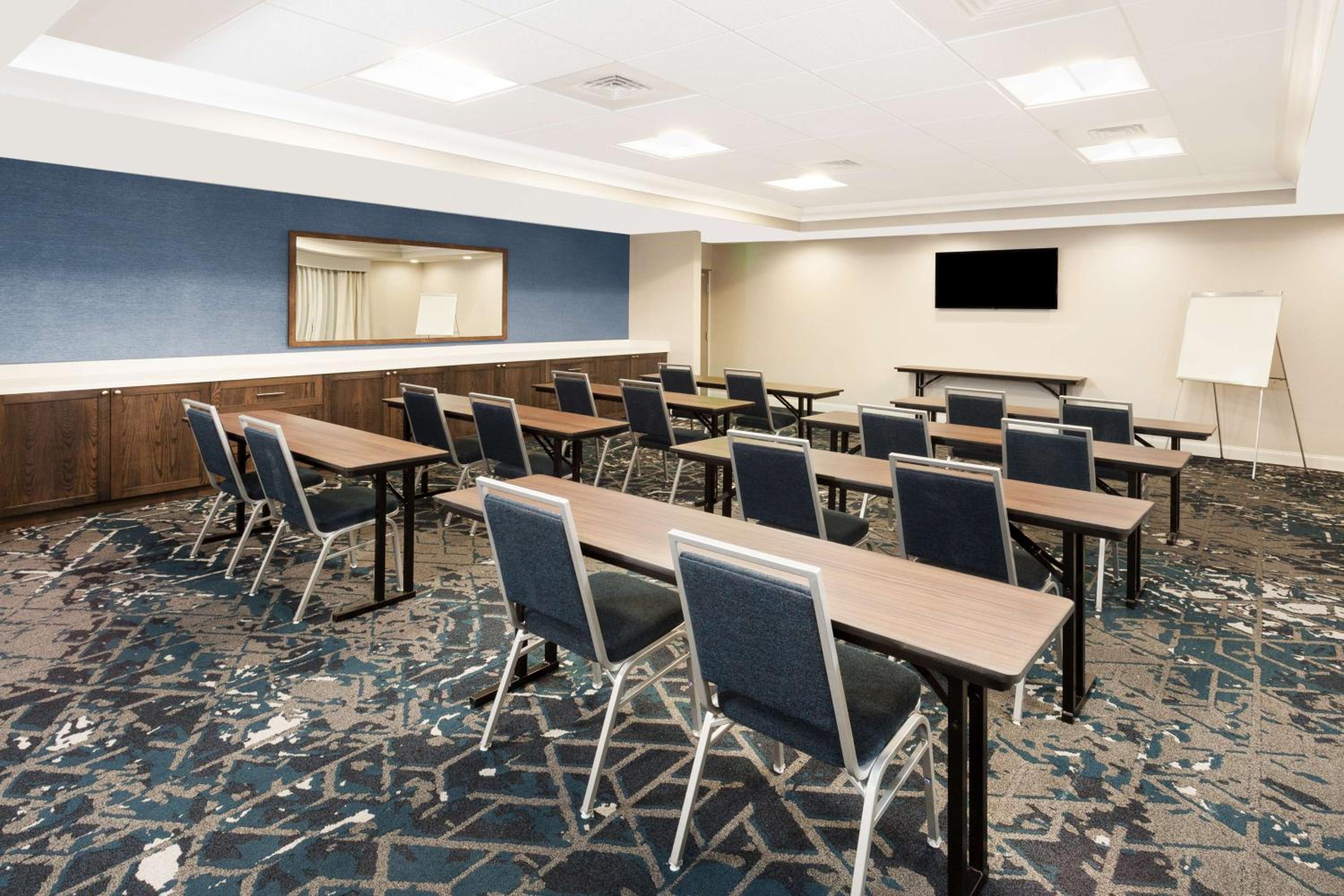 Hampton Inn Kennebunk Kennebunkport Me - Property Image 37