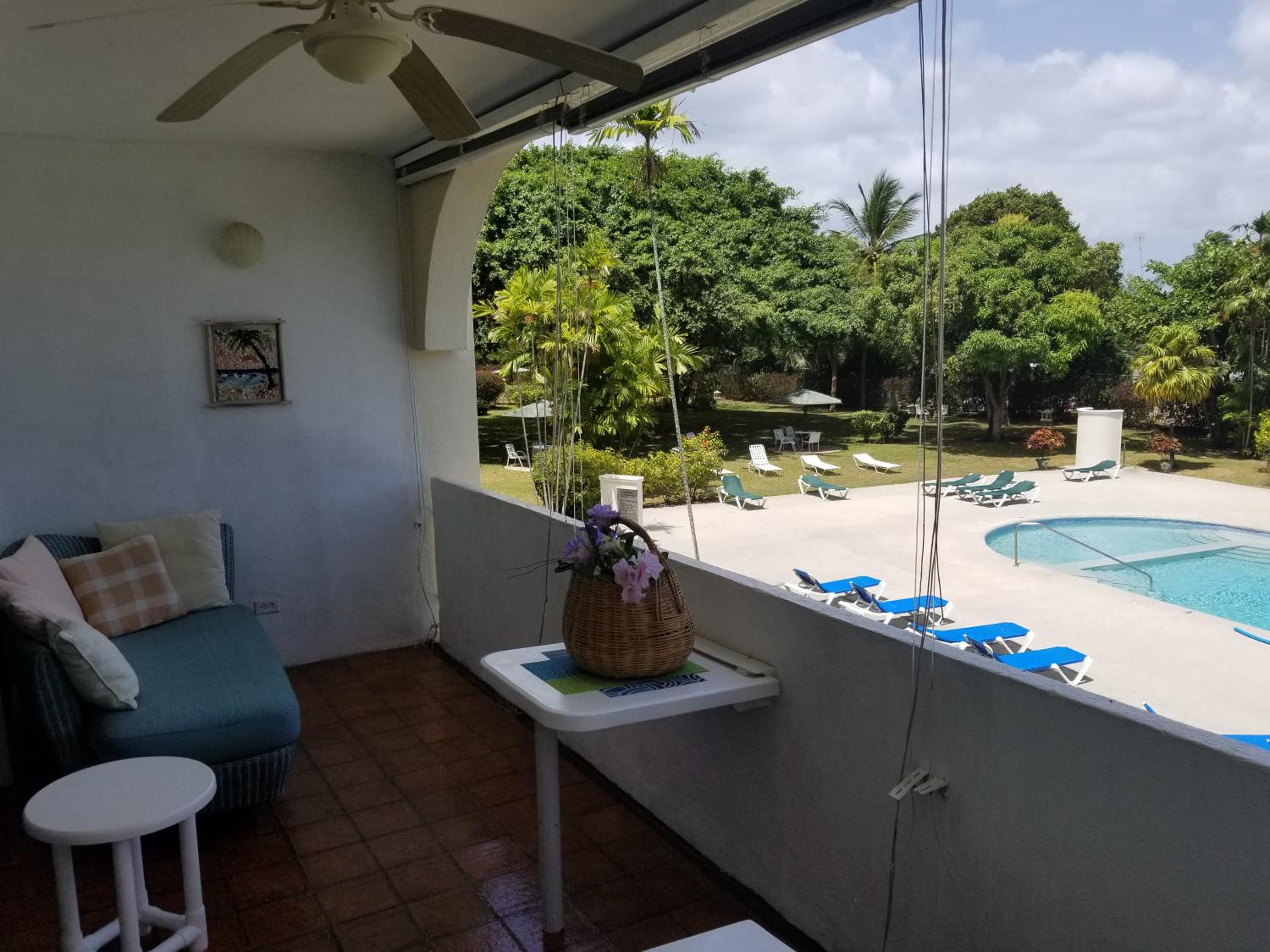 212 Goldenview