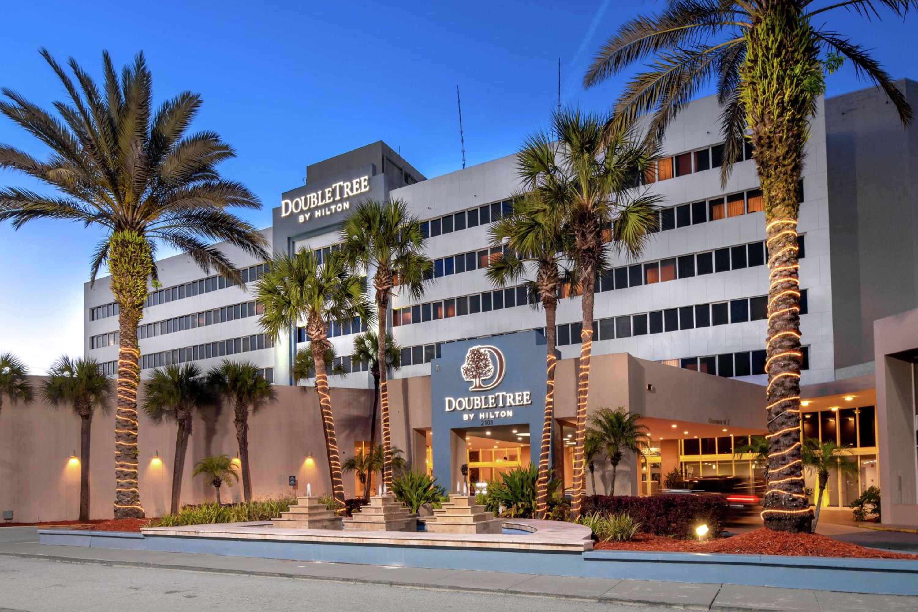 Kingsland Vacations - DoubleTree by Hilton Hotel Jacksonville Airport - Property Image 1