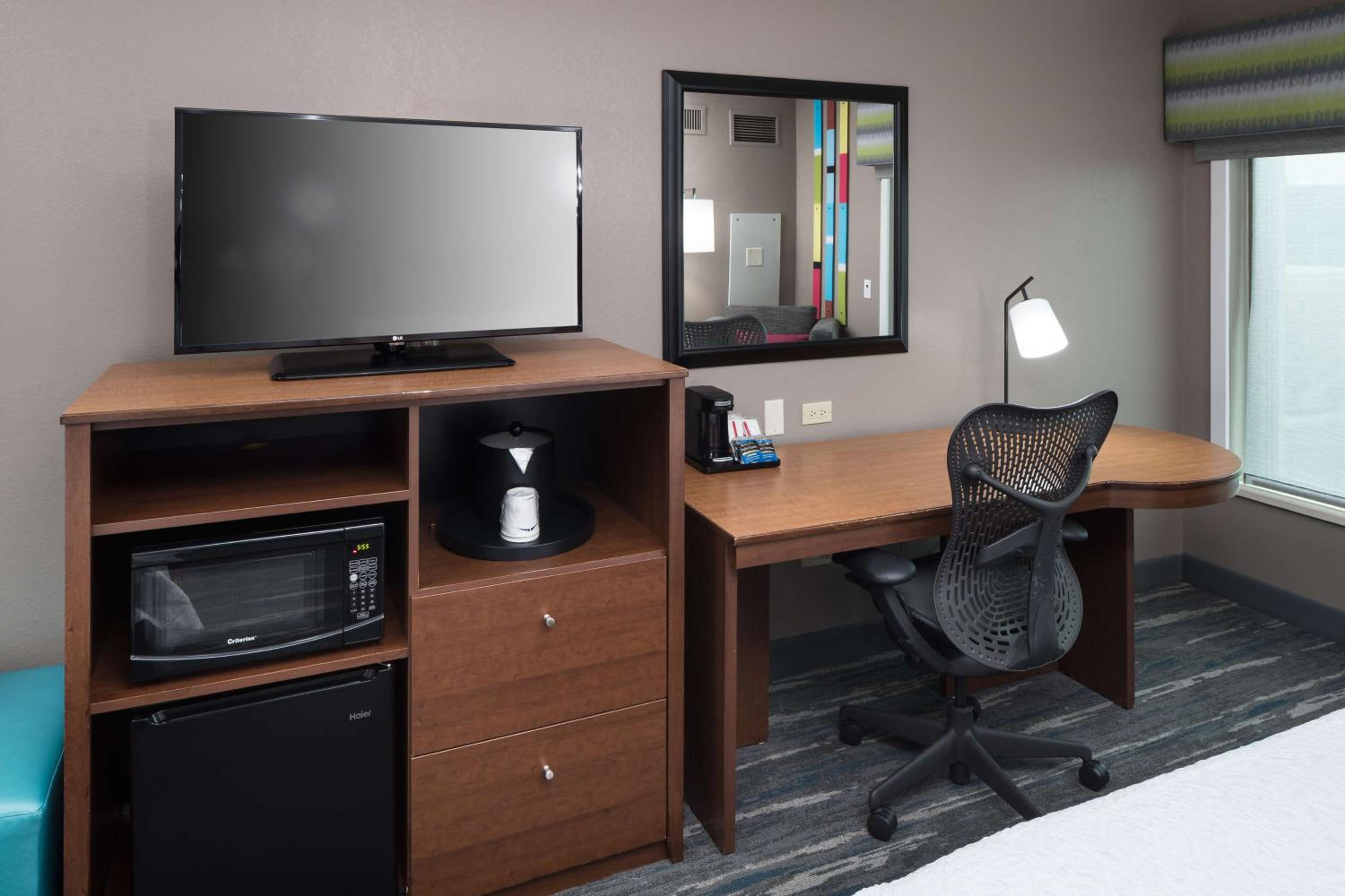 Skokie Vacations - Hampton Inn Suites Chicago North Shore - Property Image 42