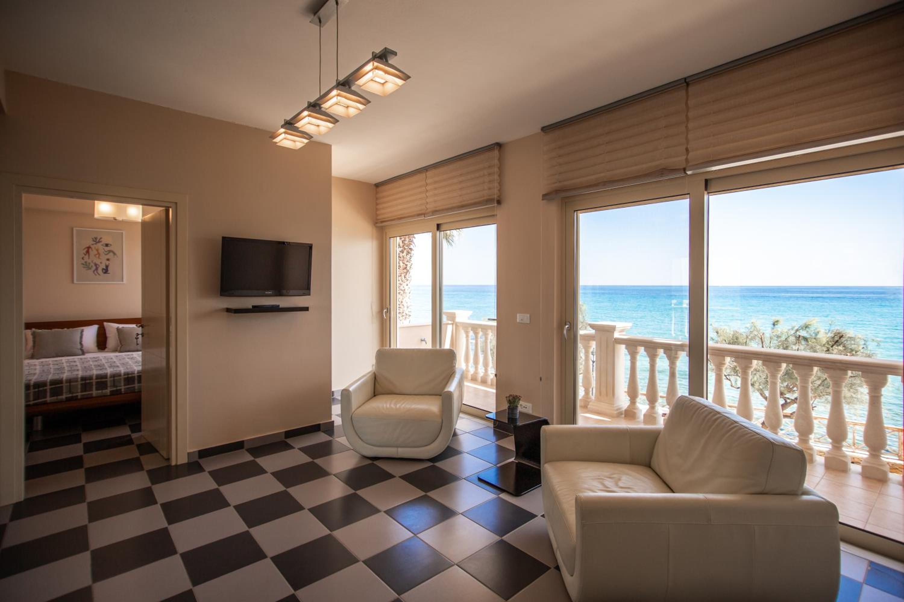 Luxury Beachfront Villa Margarita with Private Beach, Pool & Jacuzzi in Zakynthos