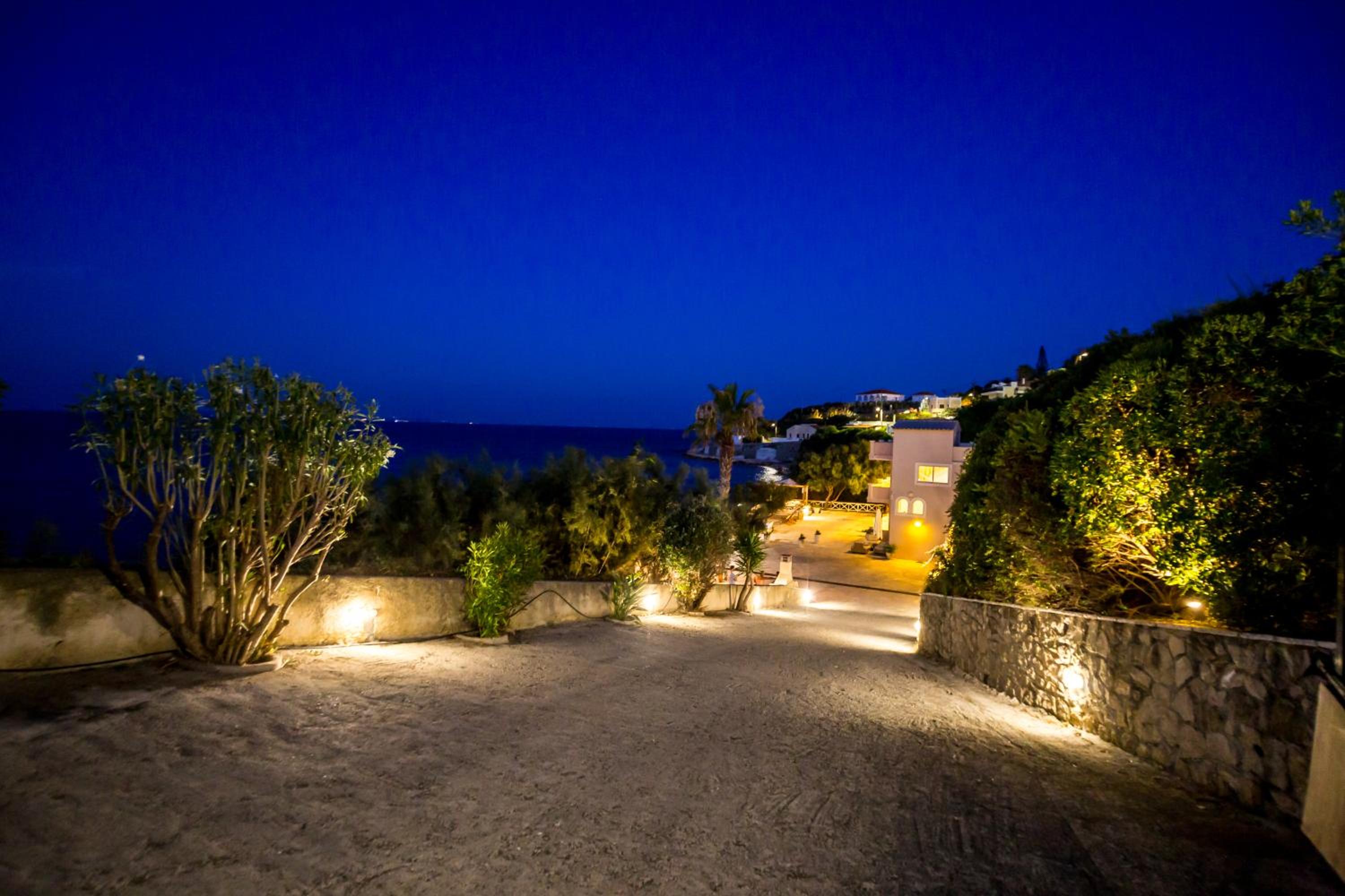 Luxury Beachfront Villa Margarita with Private Beach, Pool & Jacuzzi in Zakynthos
