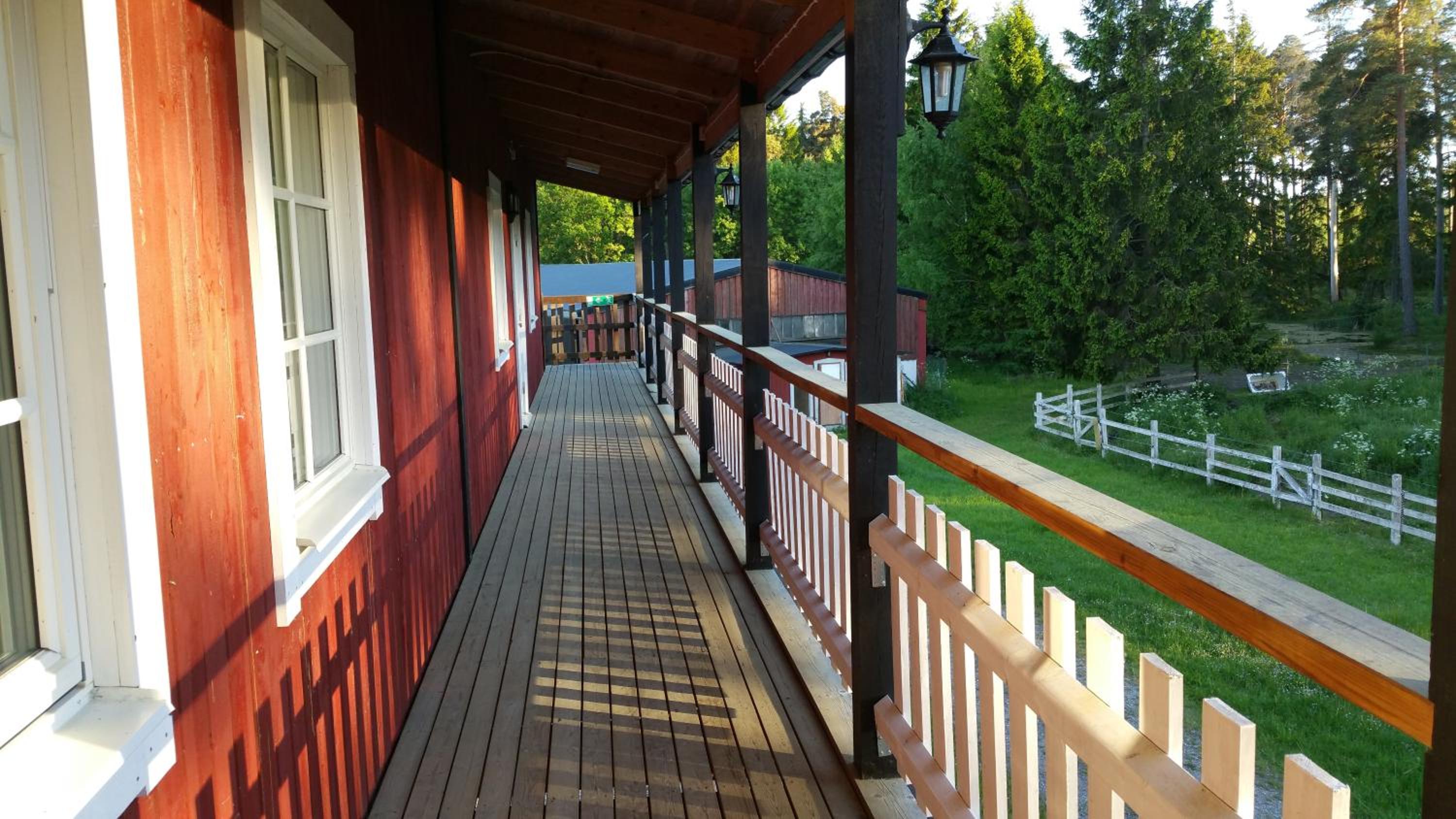 balcony
