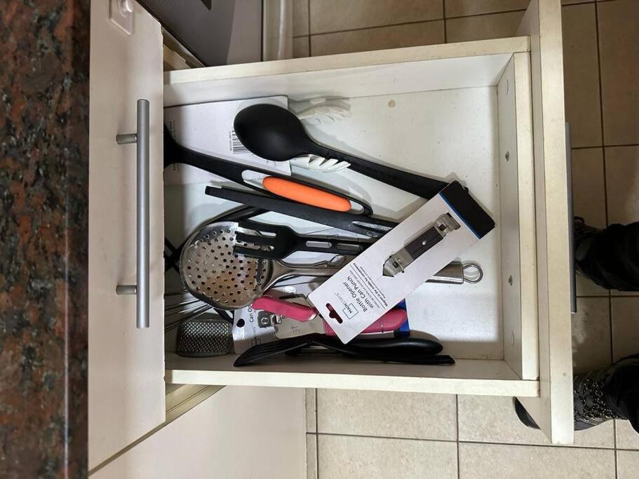 Lujoso Semipiso Panorámico 2 habitaciones cocina independiente lavadero cochera privada a metros del subte