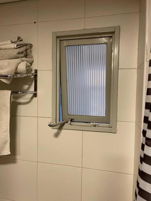 Lujoso Semipiso Panorámico 2 habitaciones cocina independiente lavadero cochera privada a metros del subte