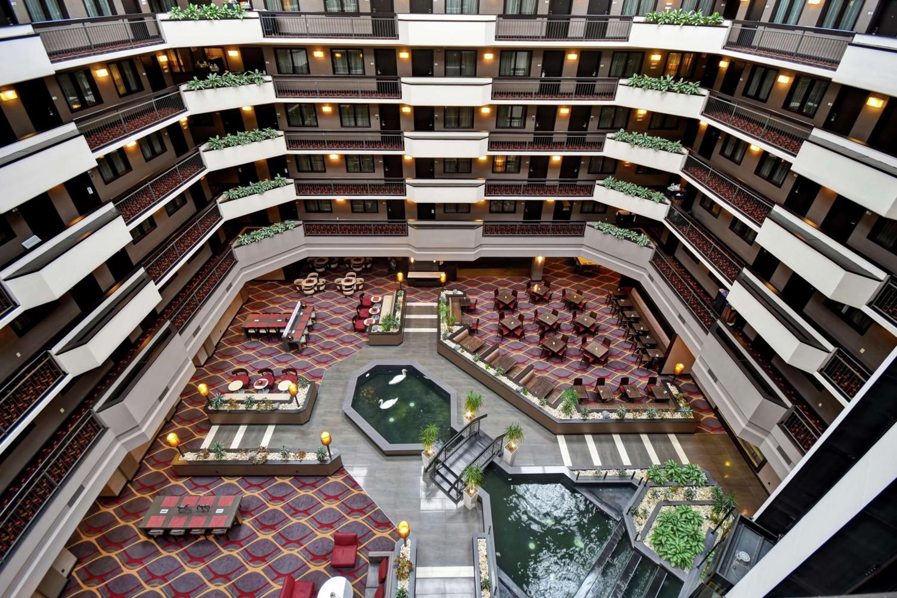 Embassy Suites by Hilton Dulles Airport - Property Image 6