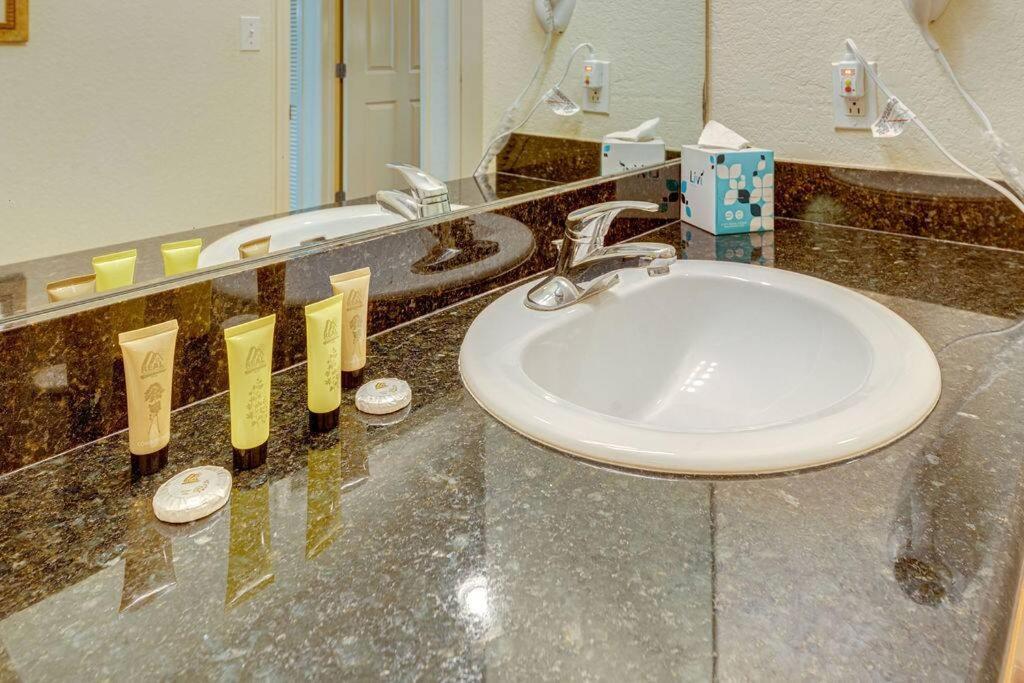 Elegant Condo Retreat Near Disney