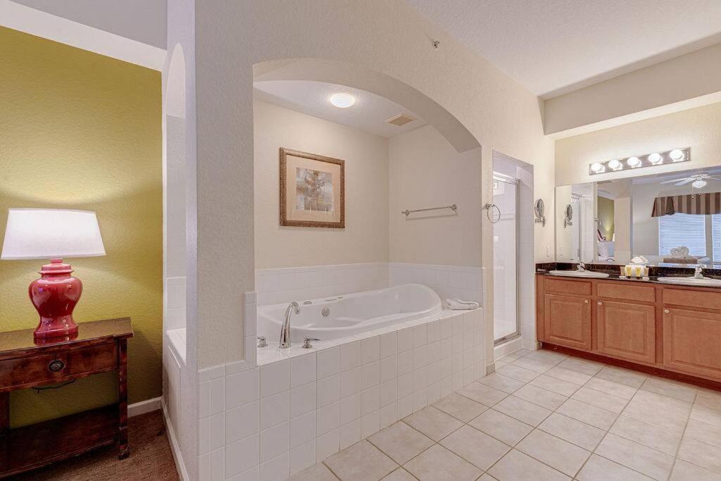 Elegant Condo Retreat Near Disney