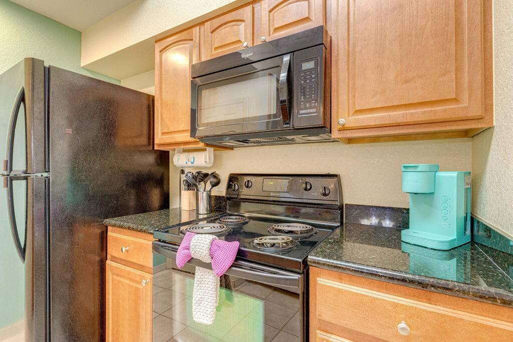 Elegant Condo Retreat Near Disney
