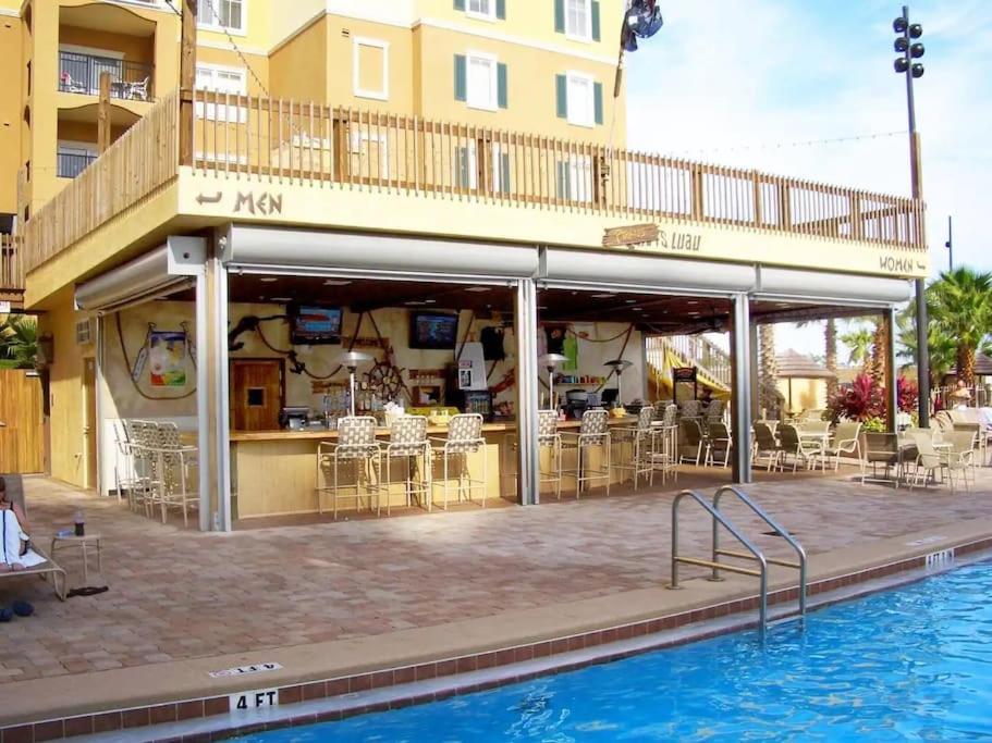 Elegant Condo Retreat Near Disney