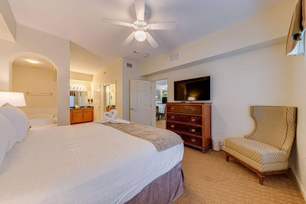 Elegant Condo Retreat Near Disney