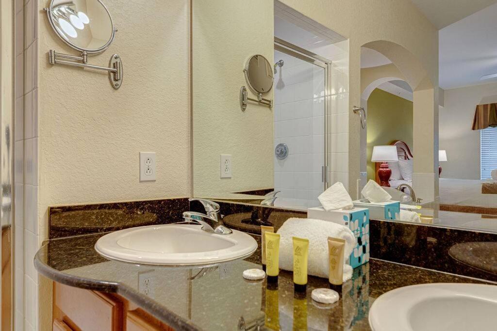 Elegant Condo Retreat Near Disney