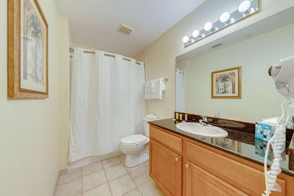 Elegant Condo Retreat Near Disney