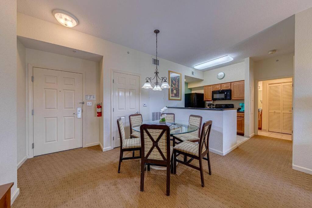 Elegant Condo Retreat Near Disney