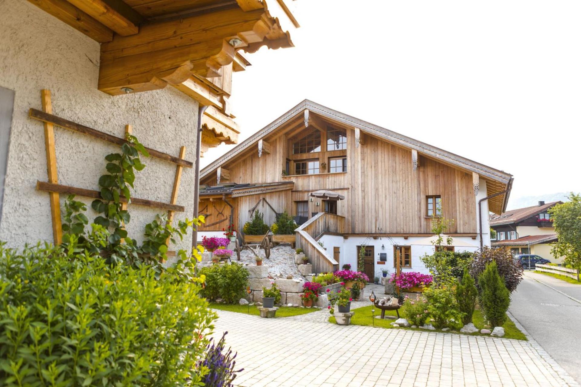 Göllner Hof view 2