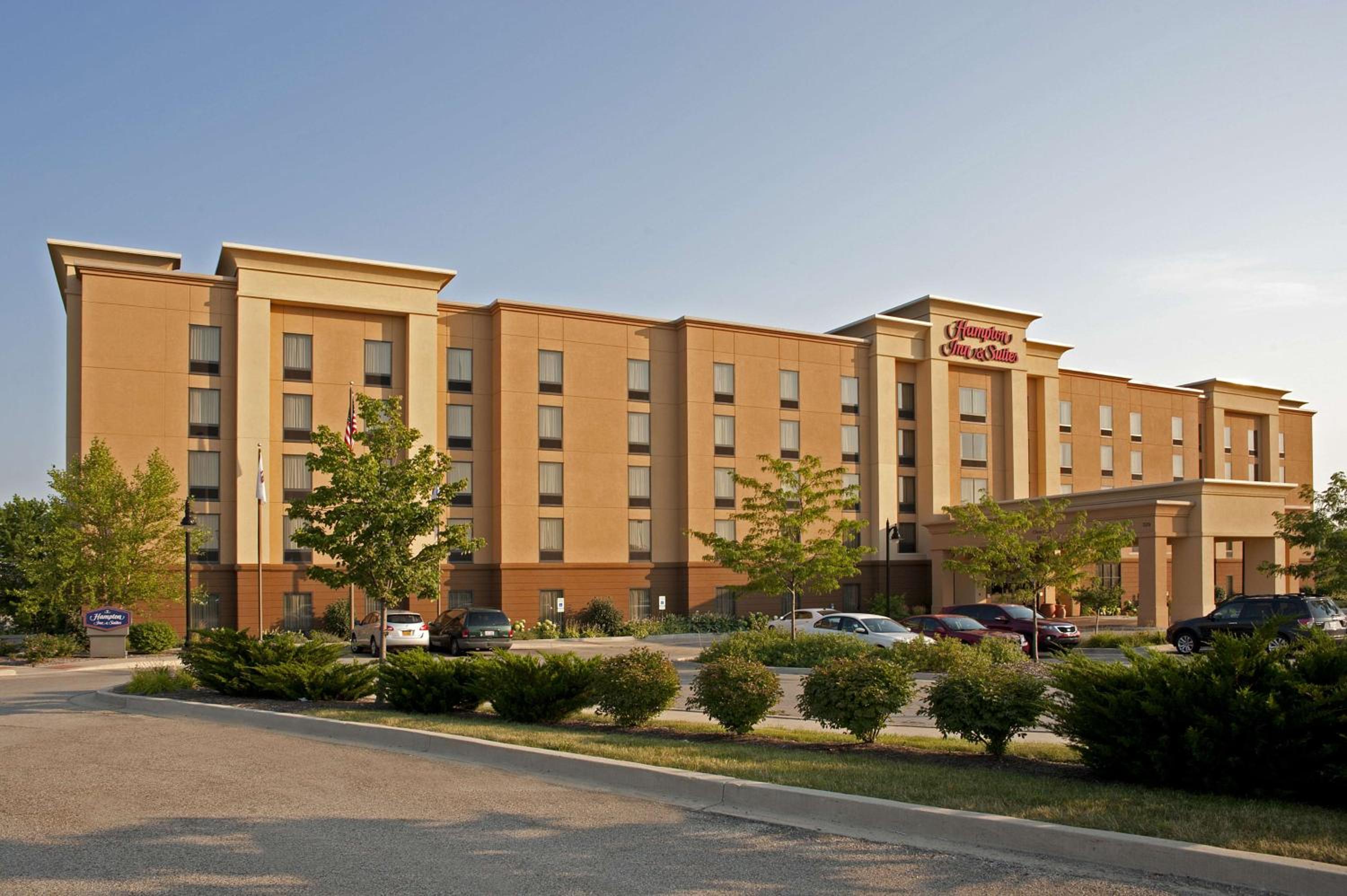 Hotel Hampton Inn & Suites Bloomington-Normal - Image 1