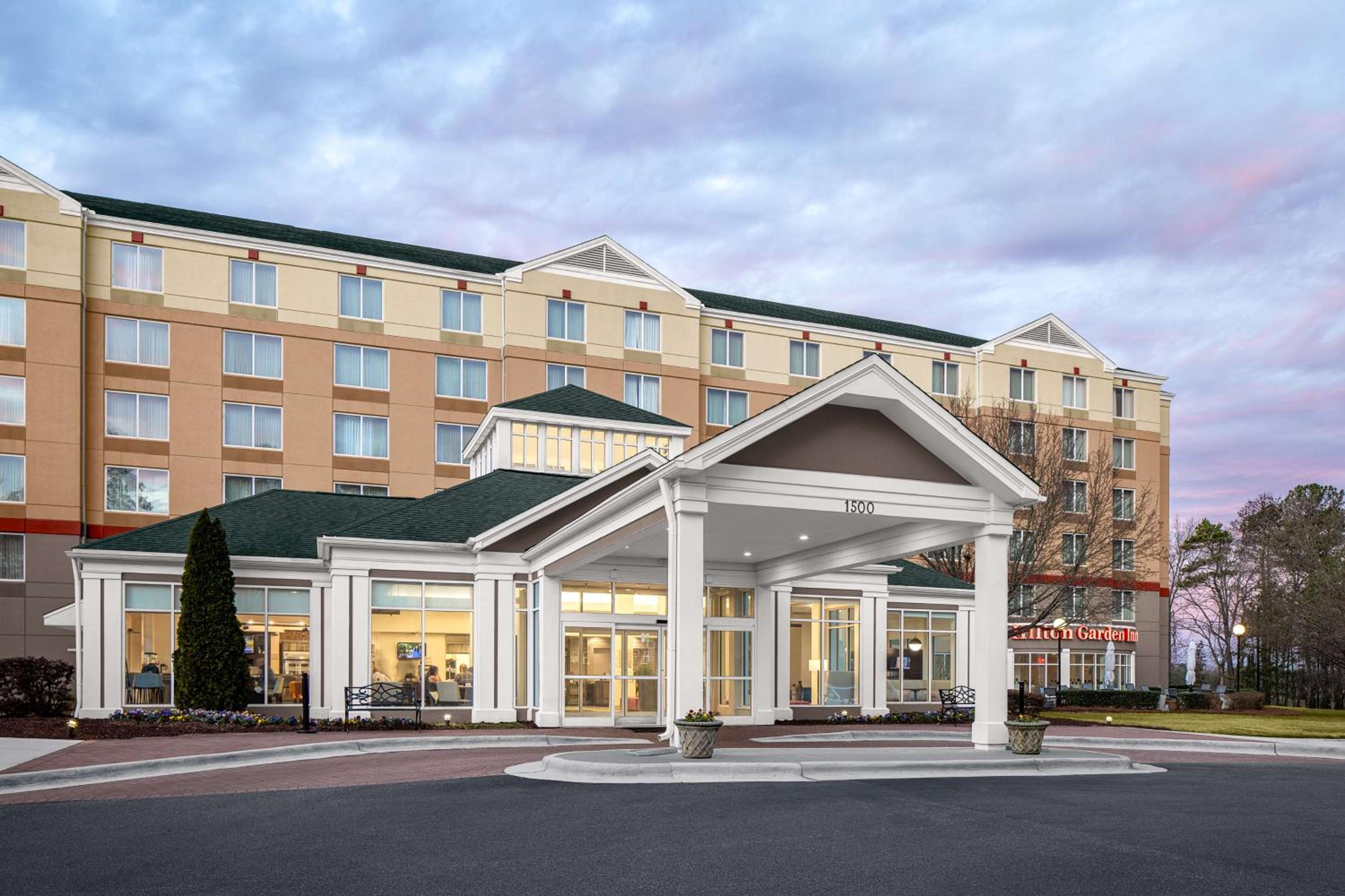 Hilton Garden Inn Raleigh Durham Airport - Property Image 13