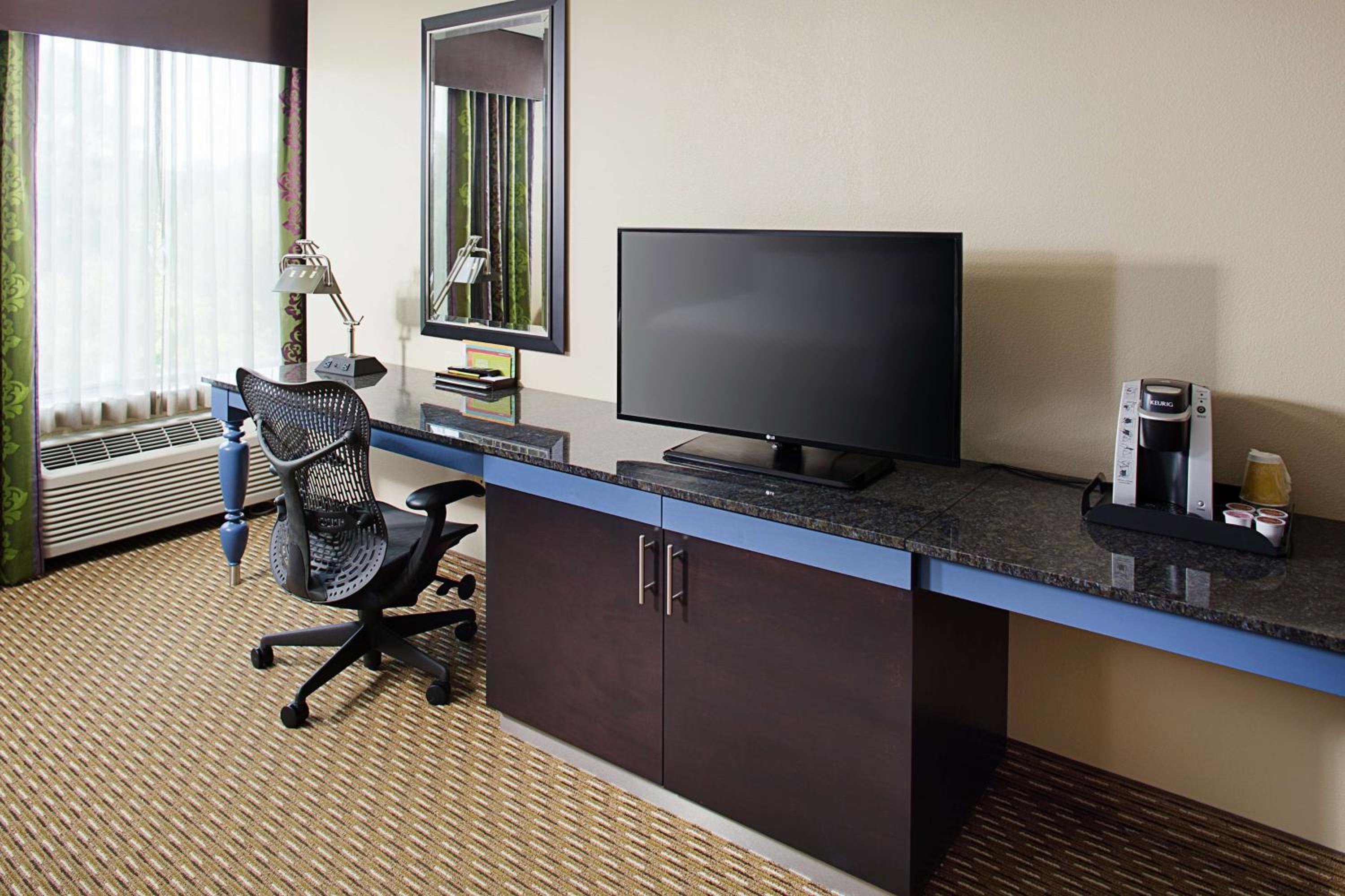 Hilton Garden Inn Raleigh Durham Airport - Property Image 5