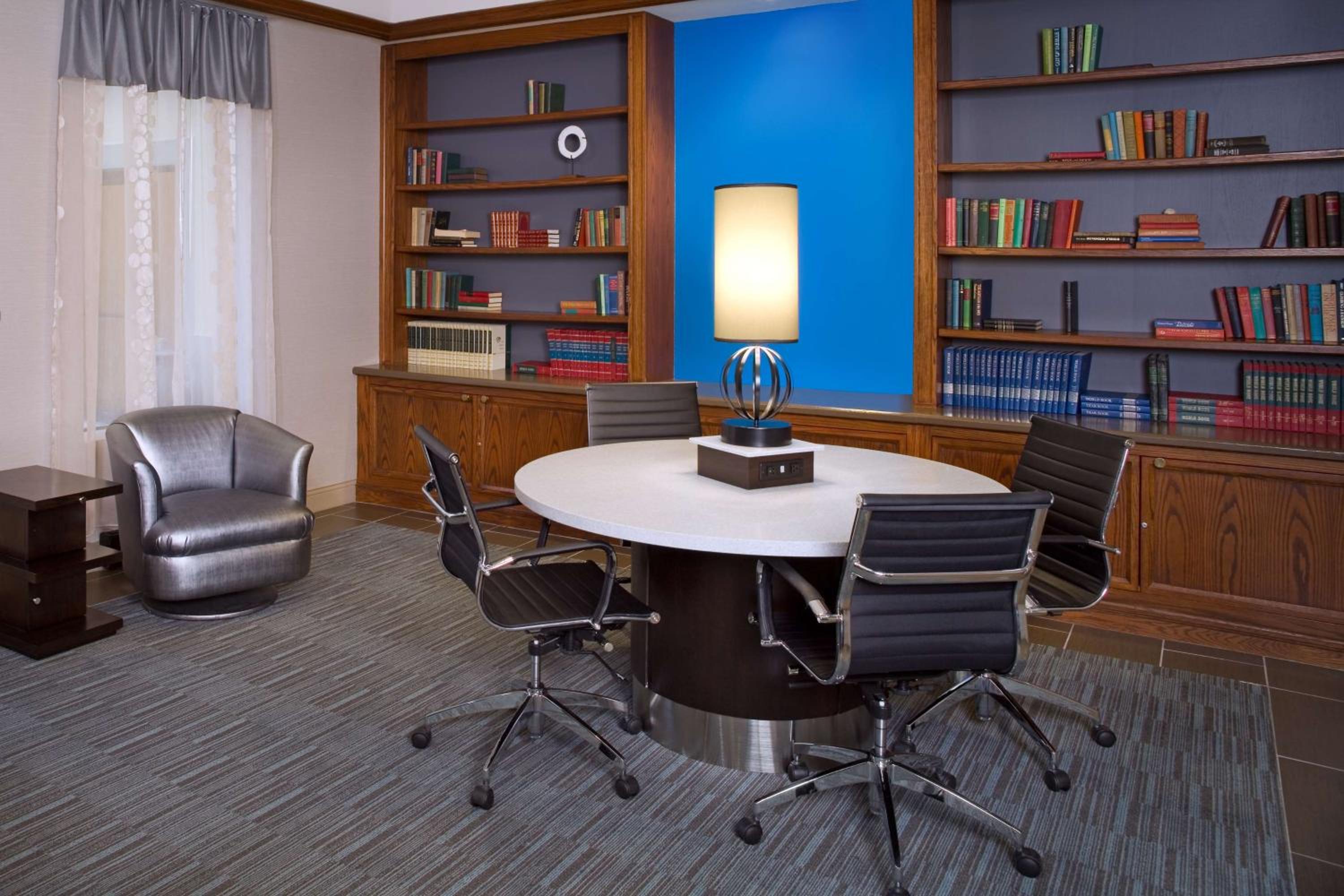 DoubleTree by Hilton Hotel Chicago Wood Dale - Elk Grove - Property Image 25