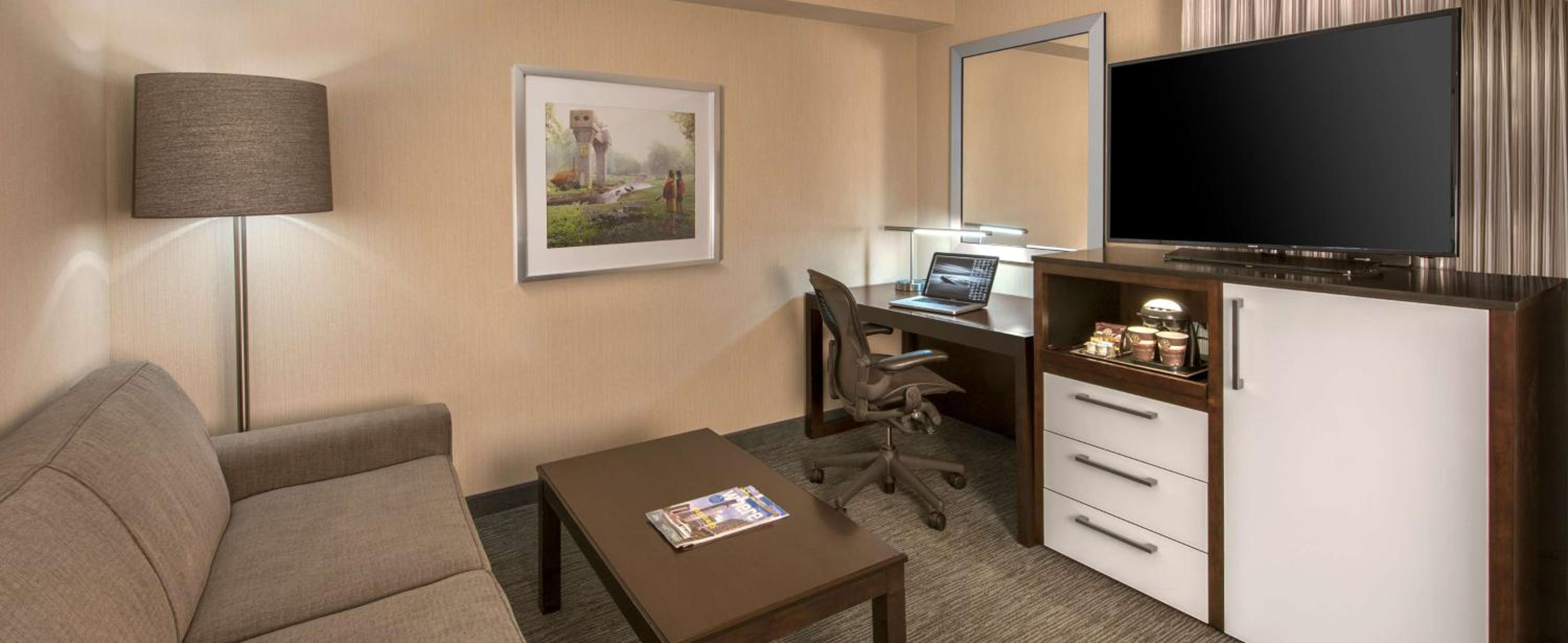 DoubleTree by Hilton Hotel Chicago Wood Dale - Elk Grove - Property Image 4