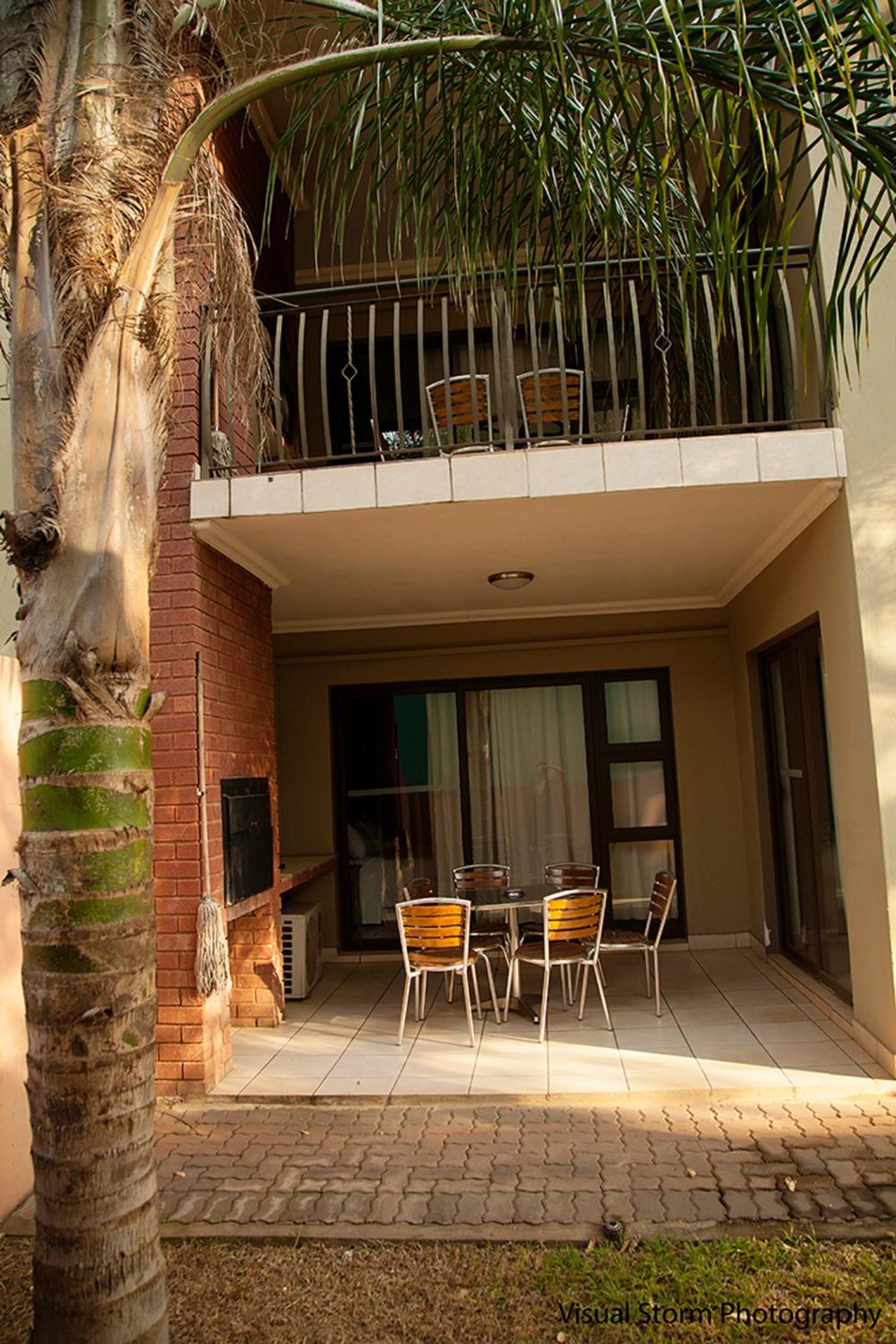 Palm Valley Inn And Day Spa