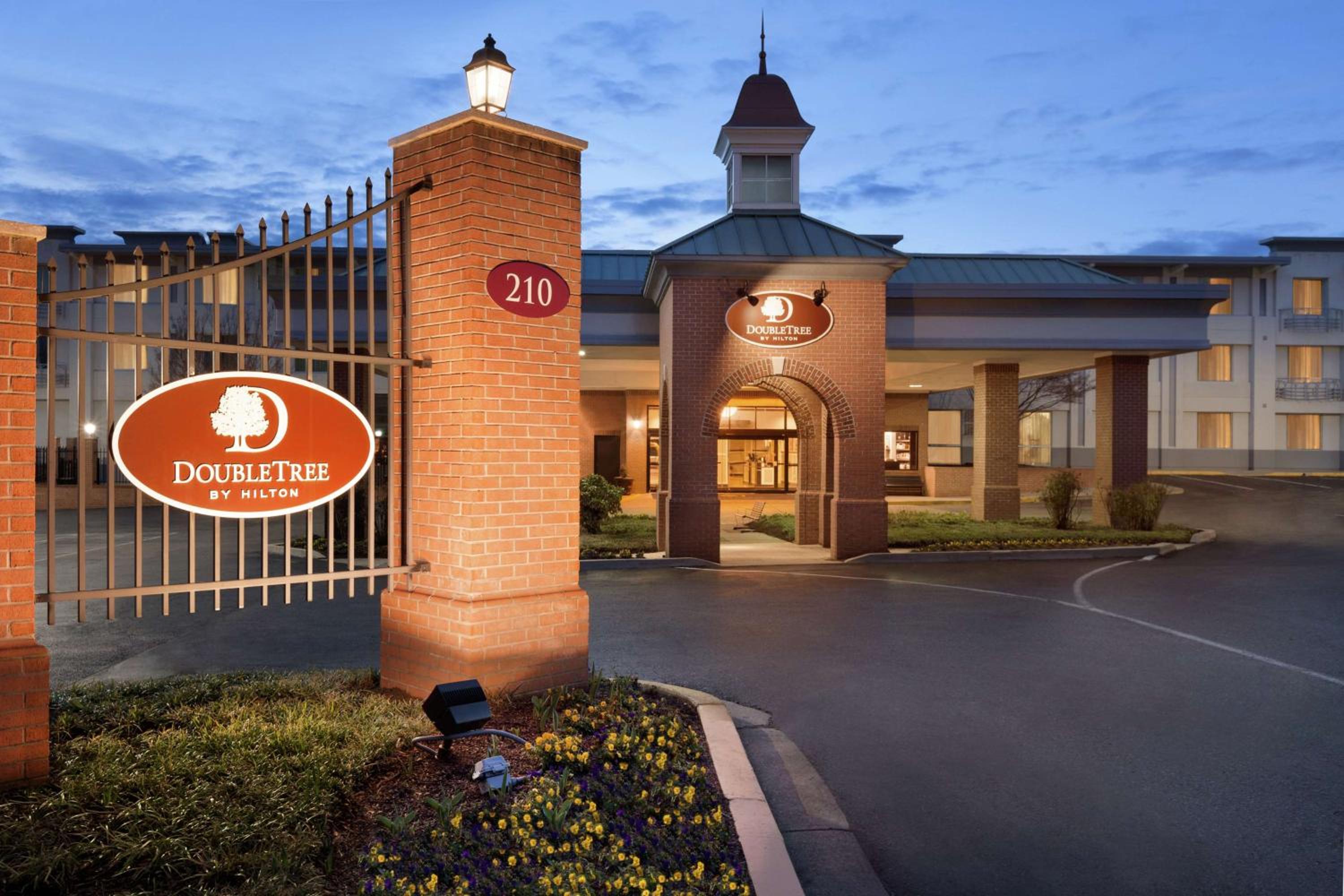 Annapolis Vacations - DoubleTree by Hilton Hotel Annapolis - Property Image 1