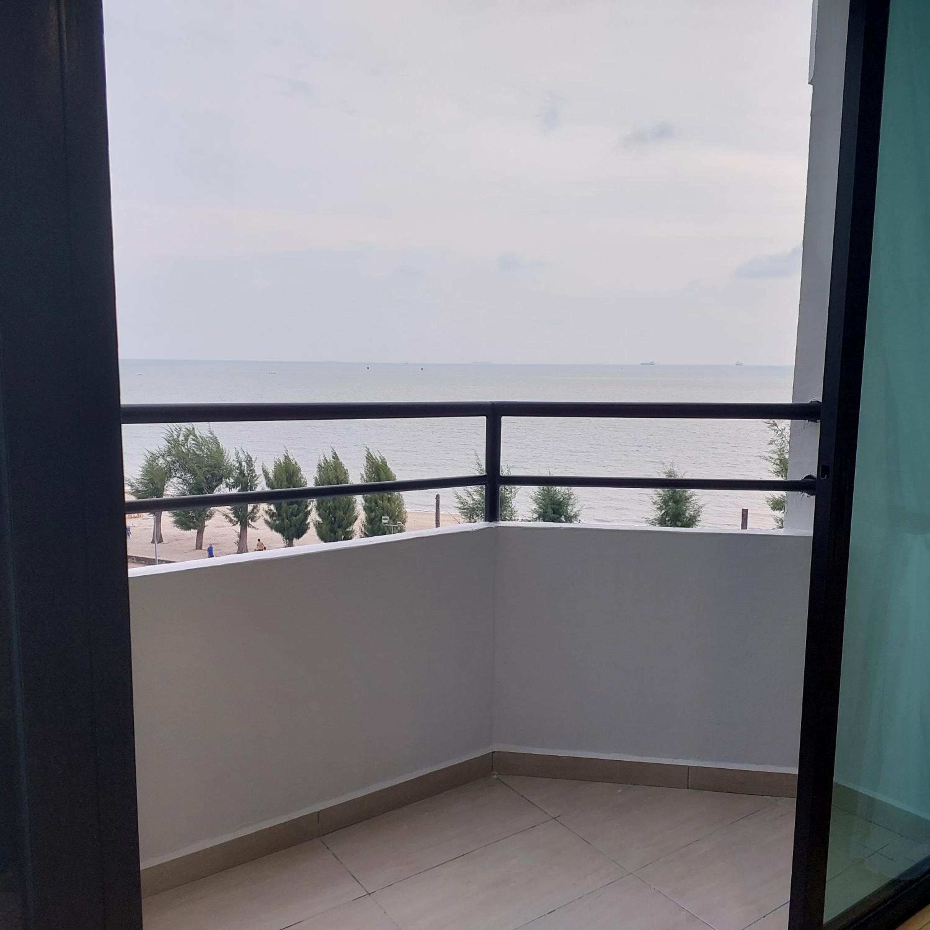 Mutiara Melaka Beach Apartment