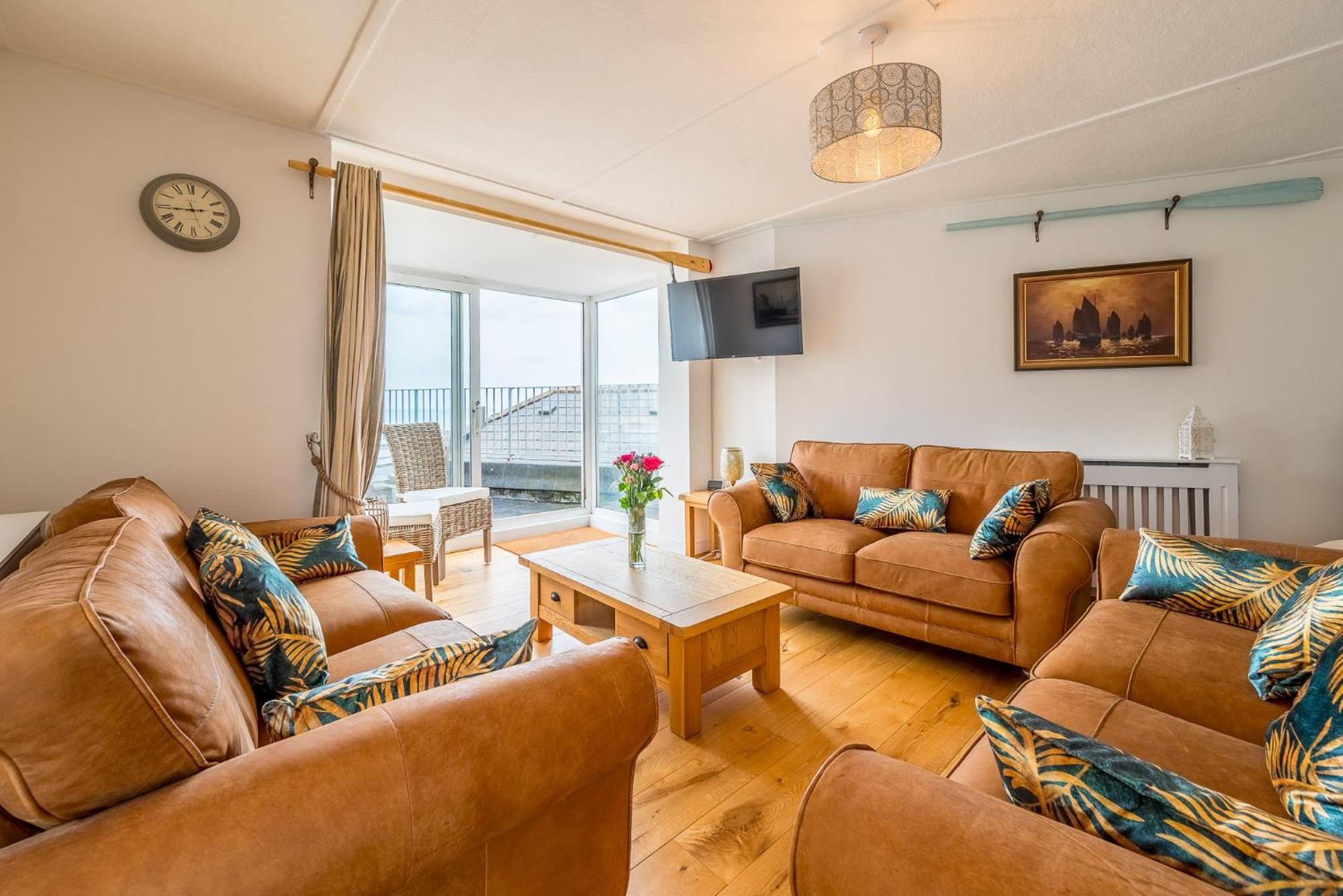 Looe Vacations - The Decker Apartment - Property Image 27