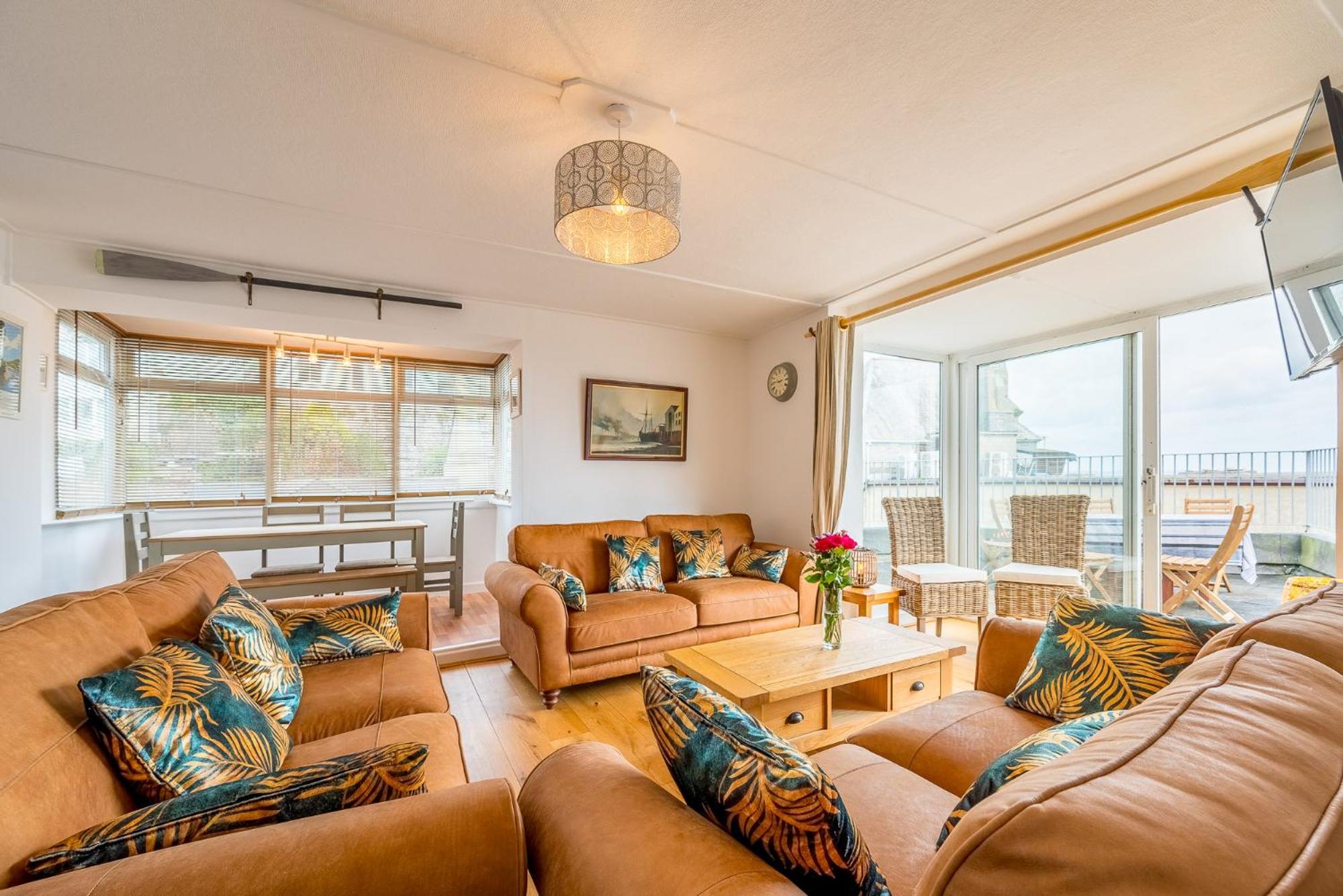 Looe Vacations - The Decker Apartment - Property Image 19