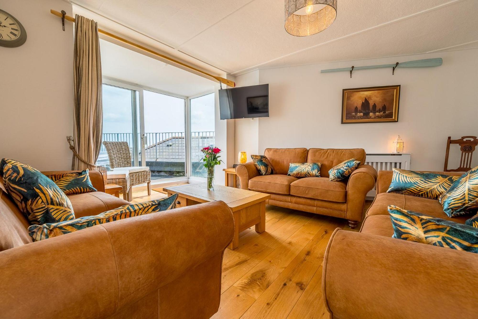 Looe Vacations - The Decker Apartment - Property Image 20