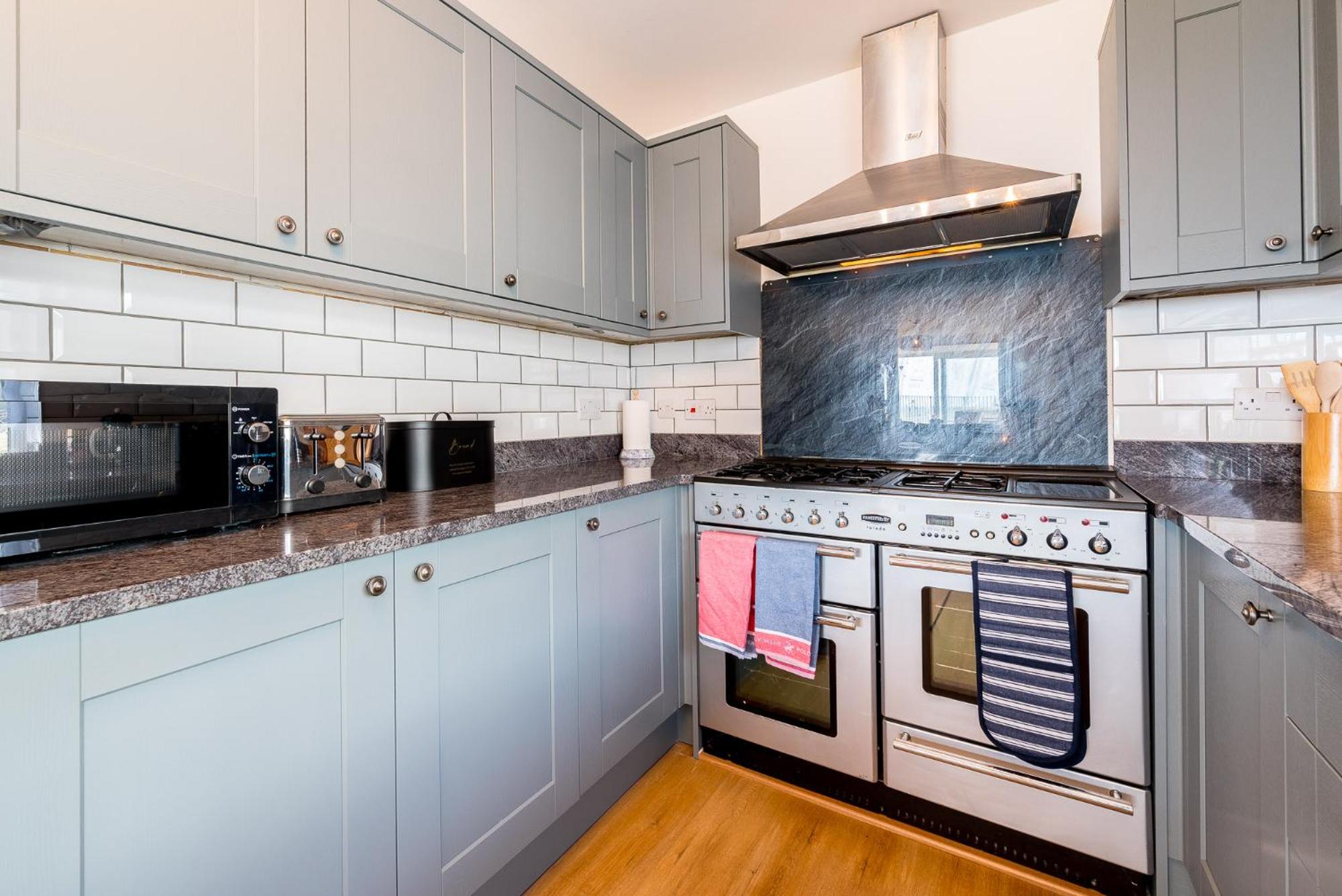 Looe Vacations - The Decker Apartment - Property Image 34